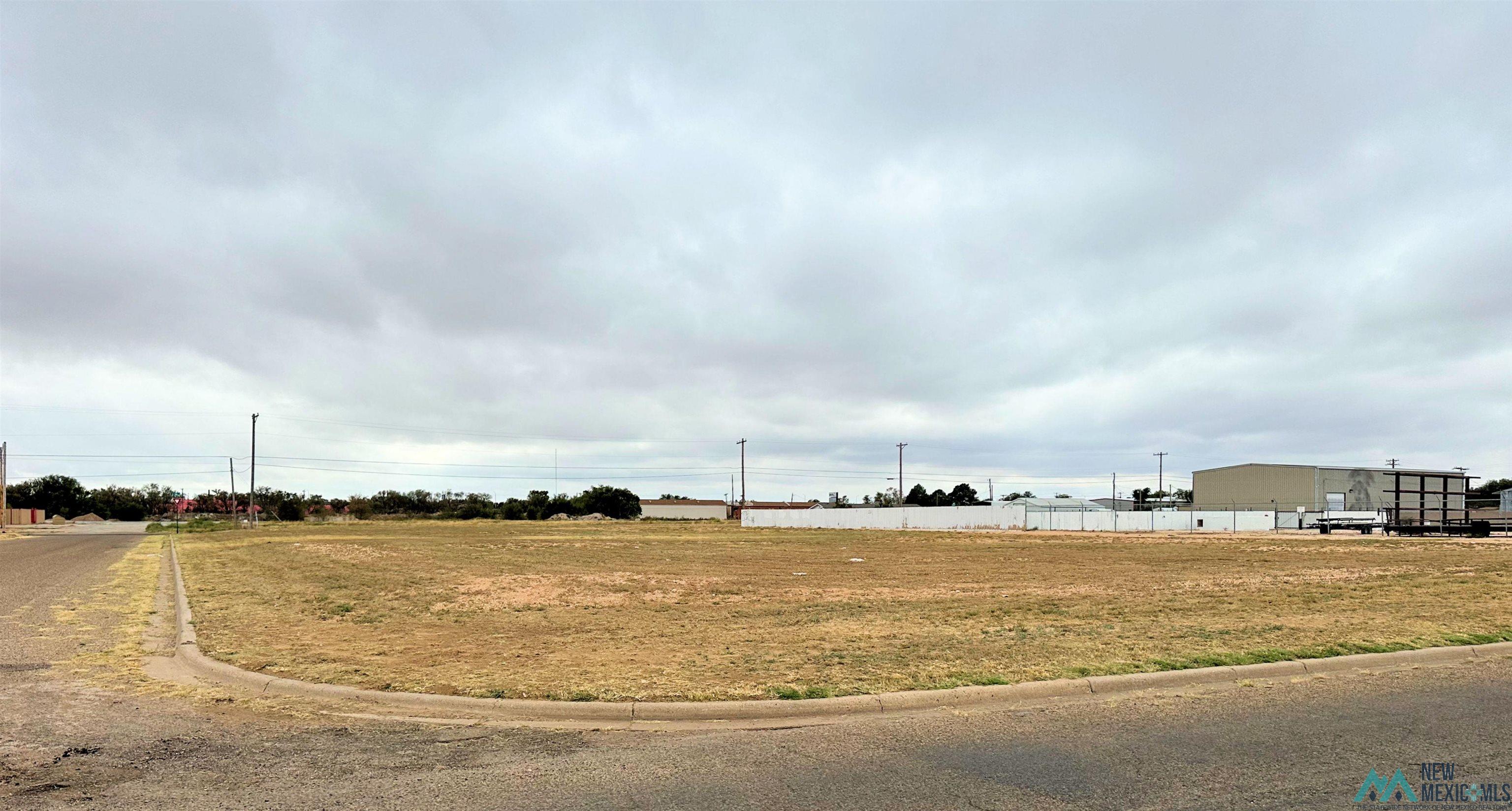 200 Heaslet Street, Clovis, New Mexico image 2