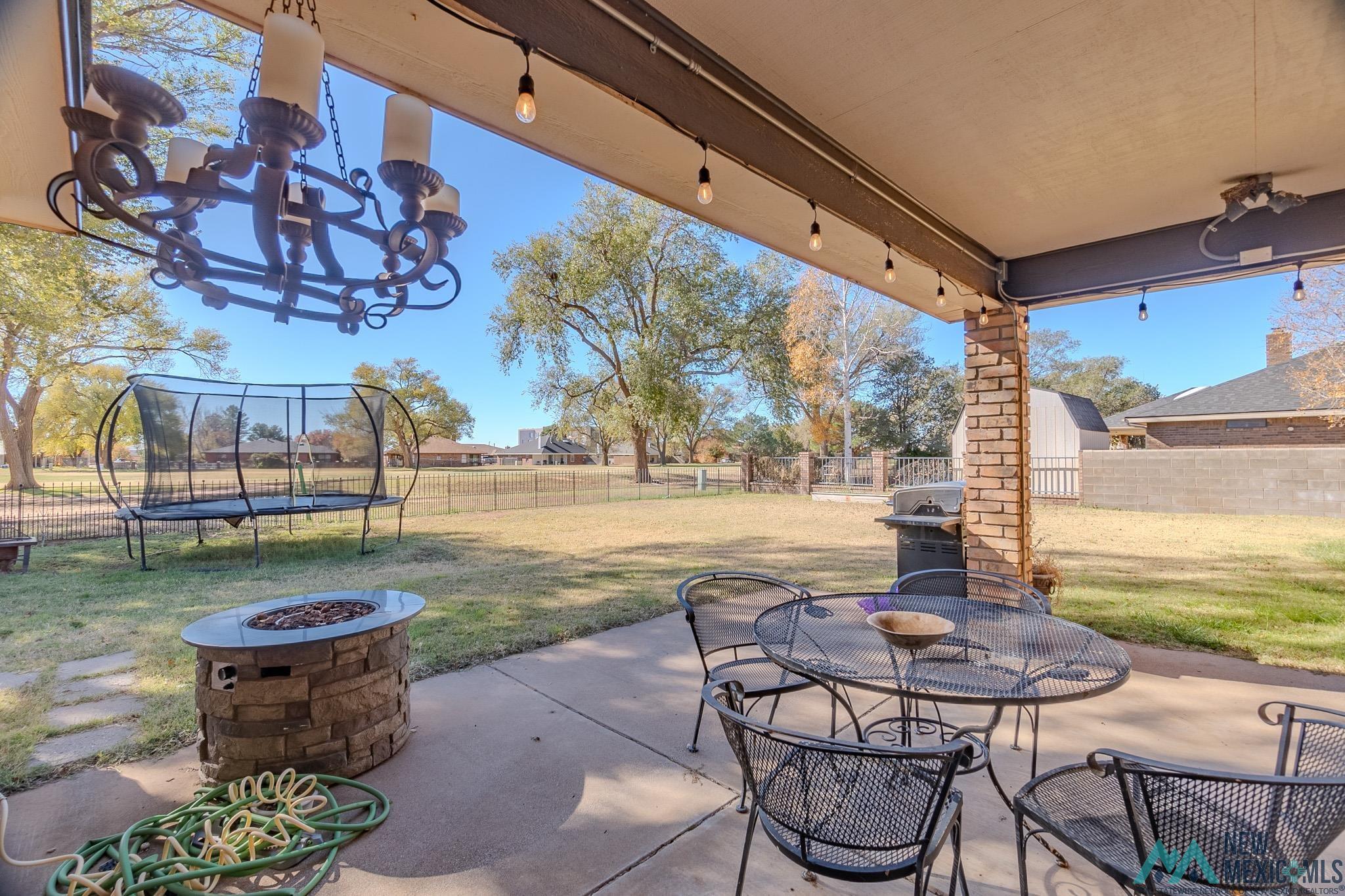 401 Diamondhead Drive, Clovis, Texas image 3