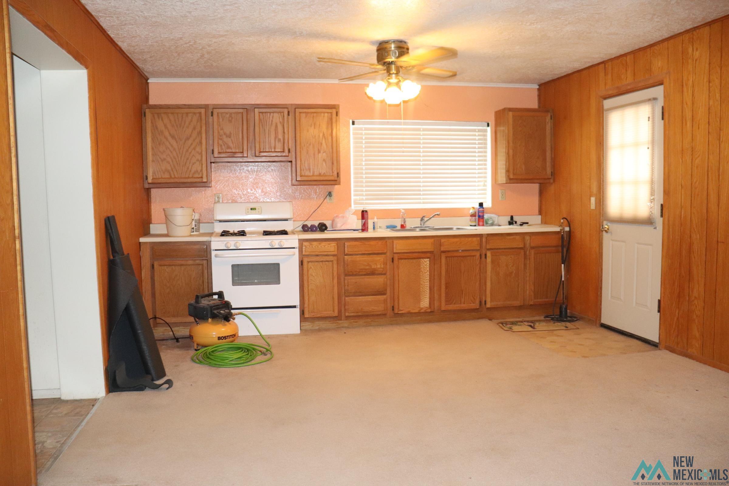 1700 E Riverside Street, Truth Or Consequences, Texas image 21