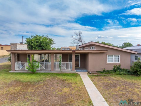 Homes For Sale - 1600 W 3rd Street<br/> Roswell, NM 88201
