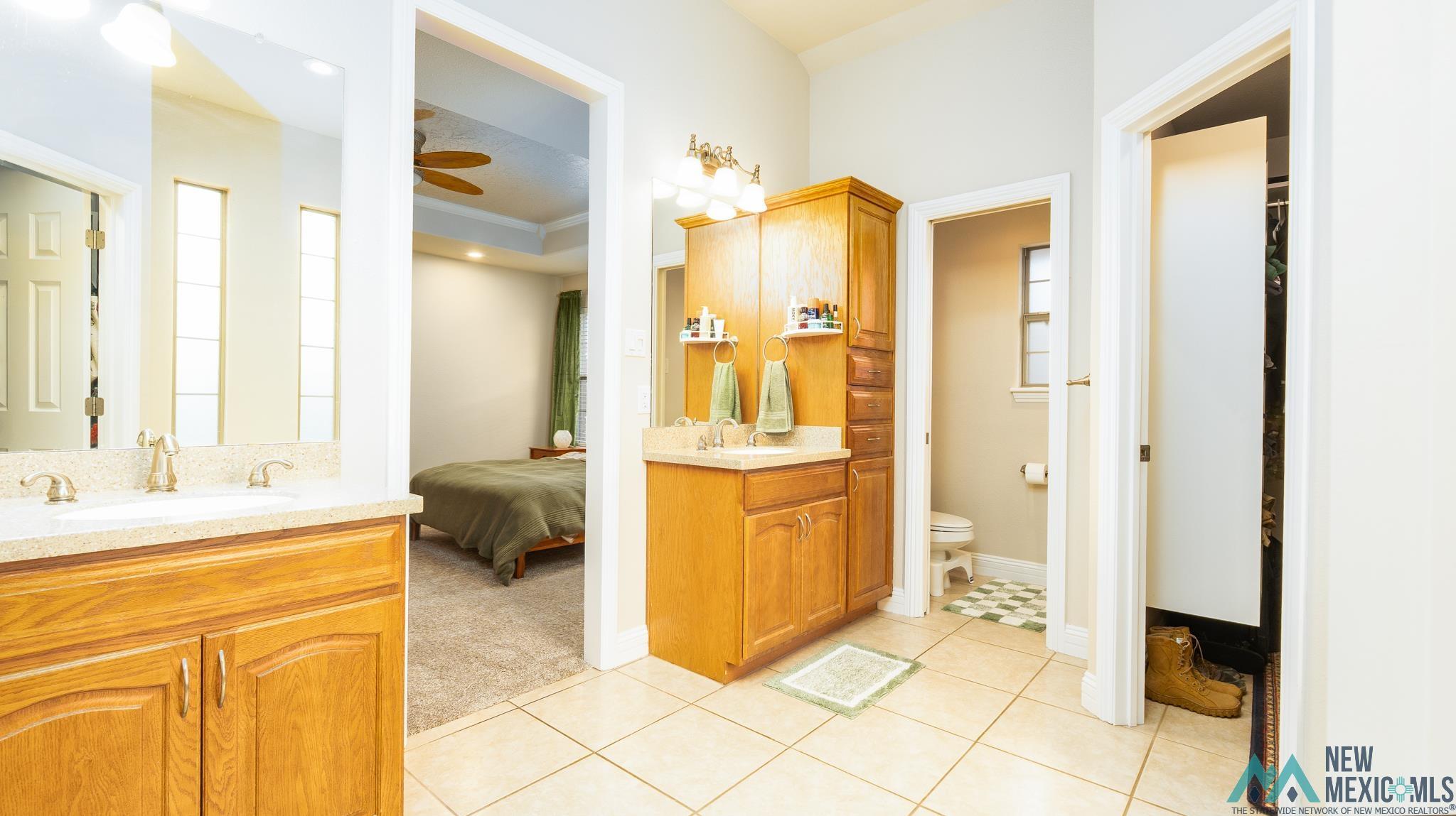 2121 S Jadyn Lane, Clovis, Texas image 16