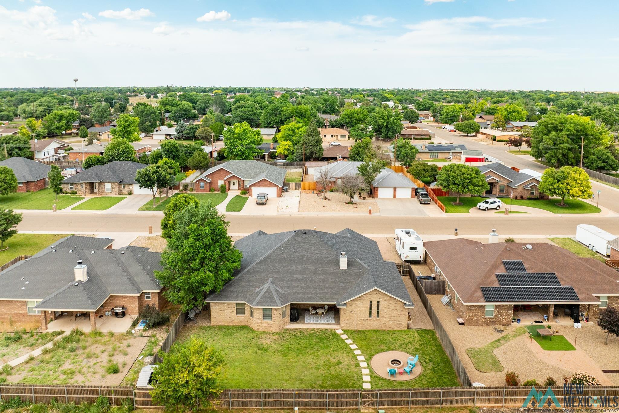 2121 S Jadyn Lane, Clovis, Texas image 32
