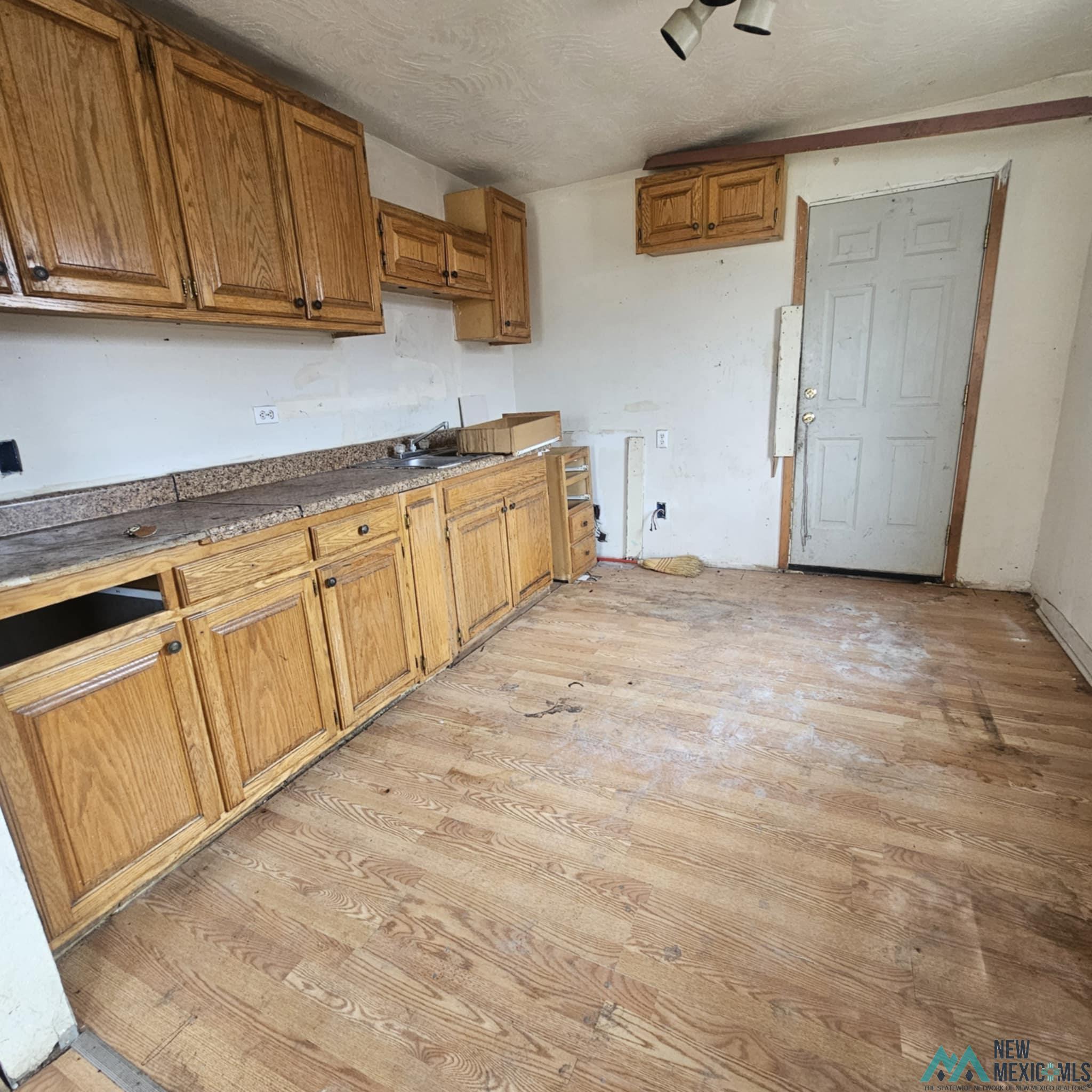 805 S Avenue B Avenue, Portales, New Mexico image 3
