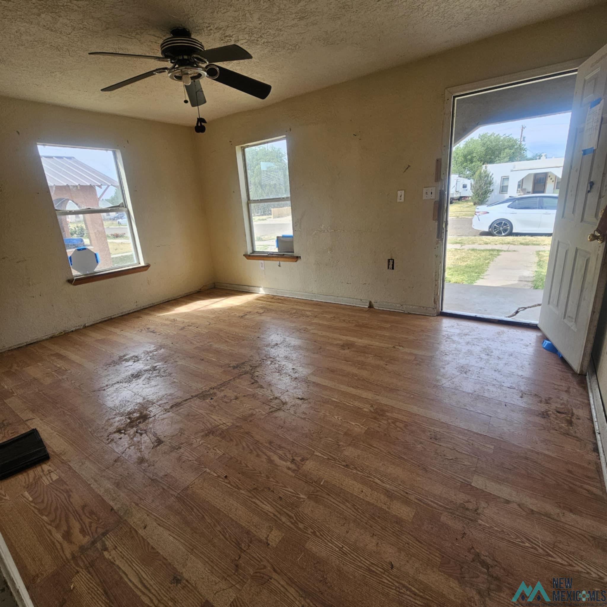 805 S Avenue B Avenue, Portales, New Mexico image 2