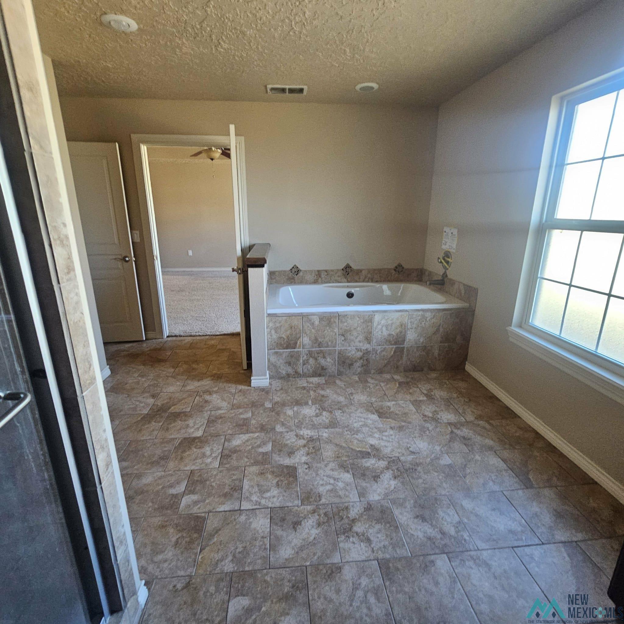 Clovis, New Mexico 88101, United States, 4 Bedrooms Bedrooms, ,2 BathroomsBathrooms,Residential,Active,256204