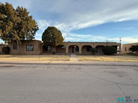 Multifamily For Sale - 1411 W Hank Avenue<br/> Eddy County, Artesia, NM 88210