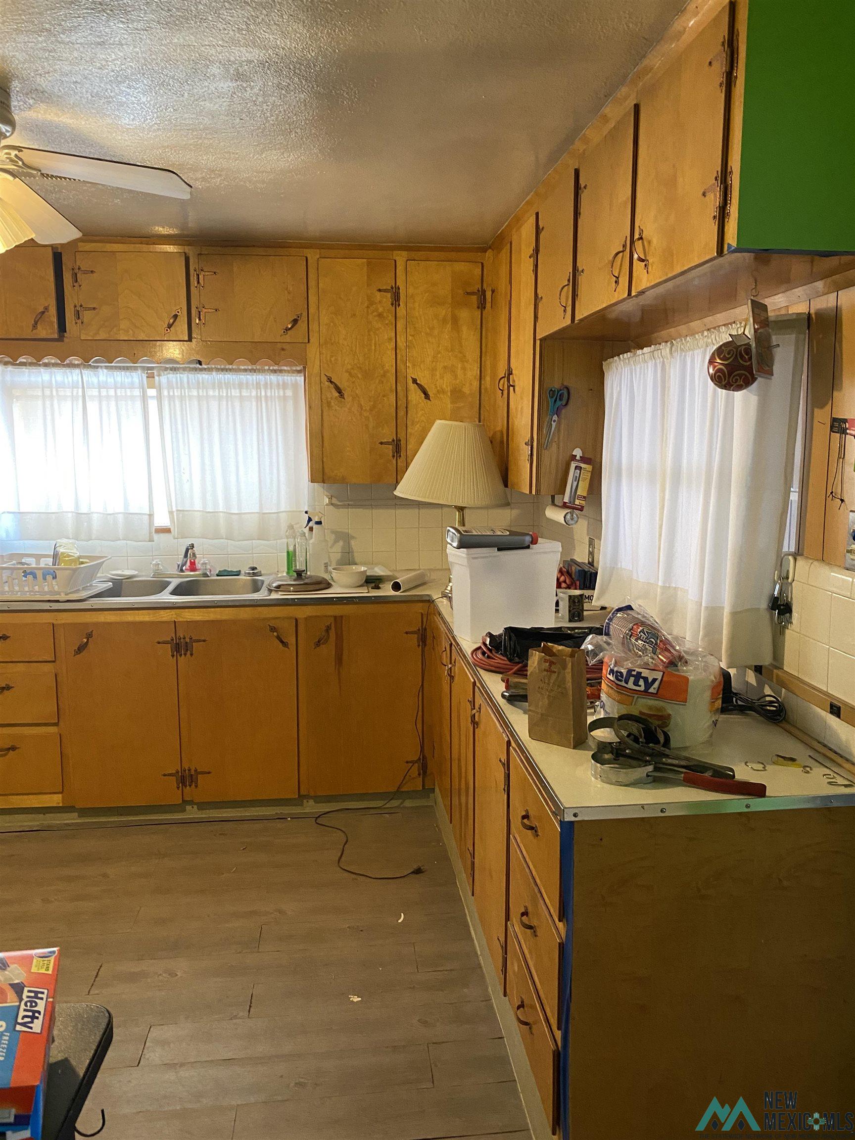 301 E Adams Street, Gallup, Texas image 22