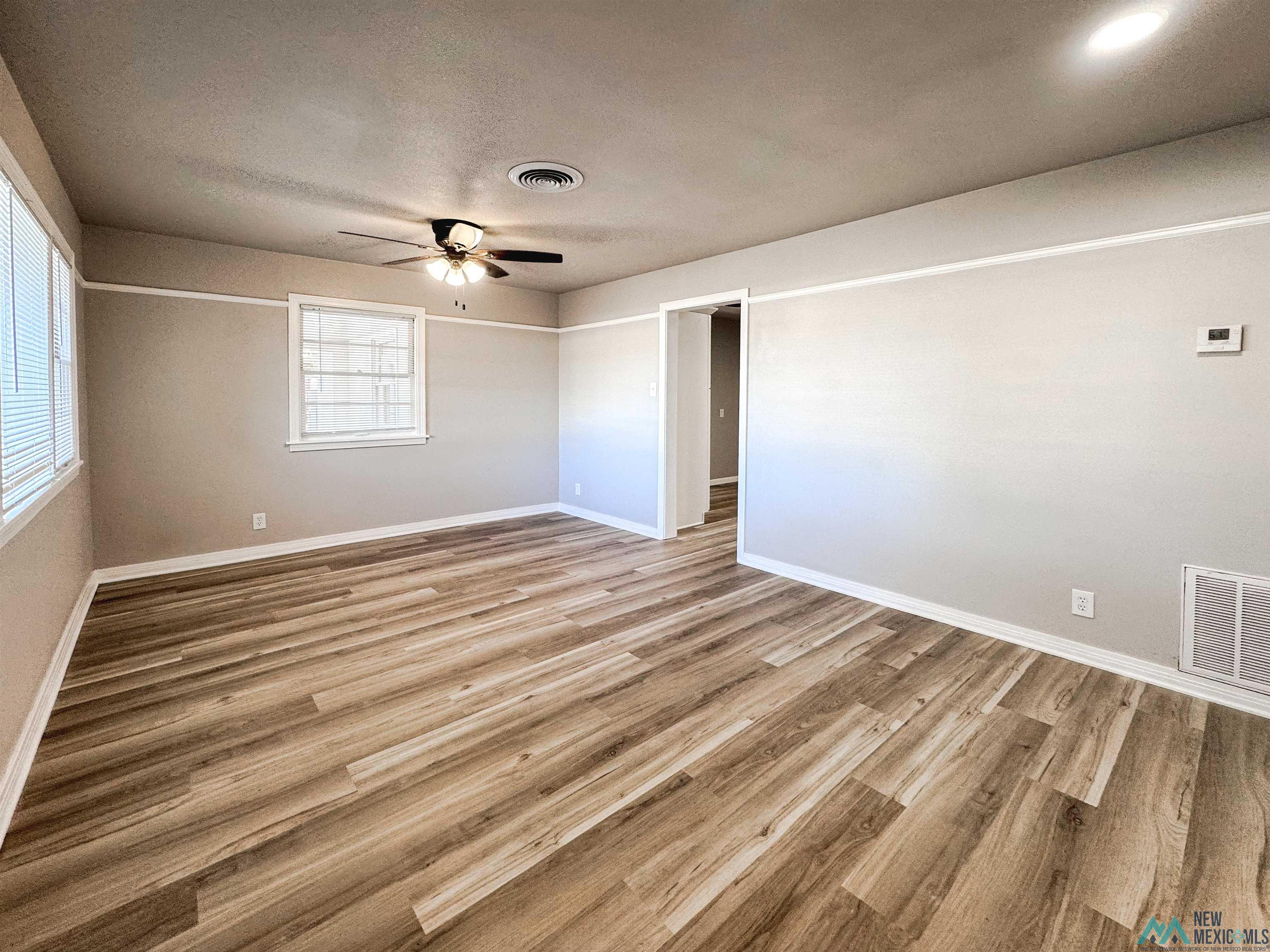 508 S Aspen Avenue, Roswell, Texas image 5
