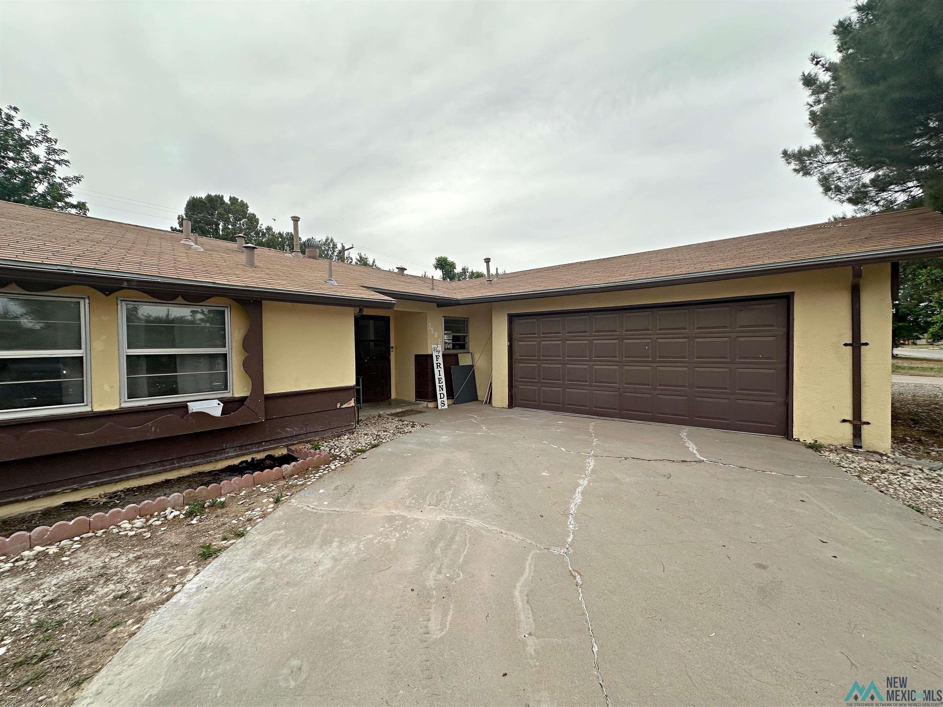 3502 Bandolina Avenue, Roswell, Texas image 2