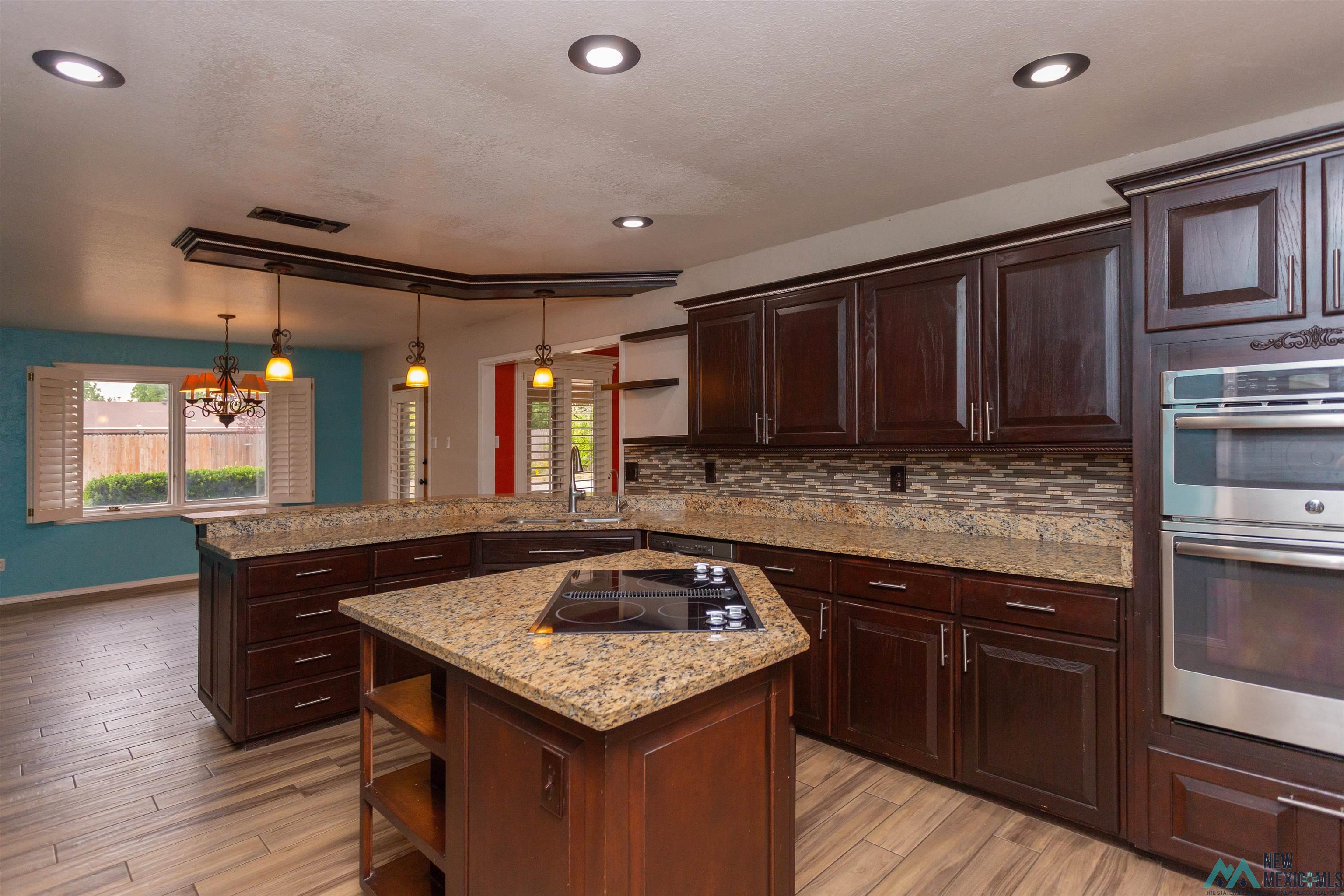 600 Tierra Berrenda Drive, Roswell, Texas image 21