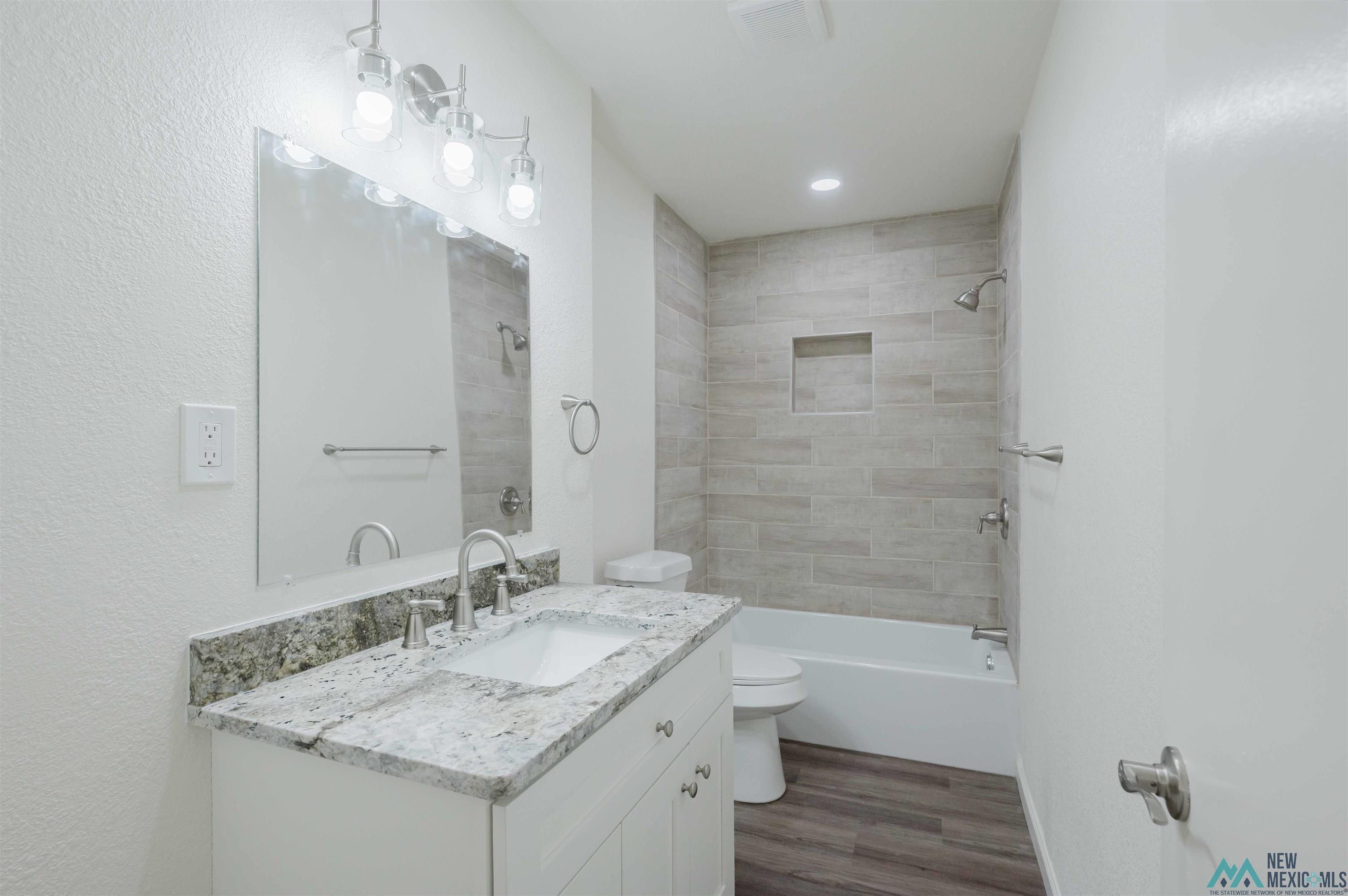 1300 S Michigan Avenue, Roswell, Texas image 32