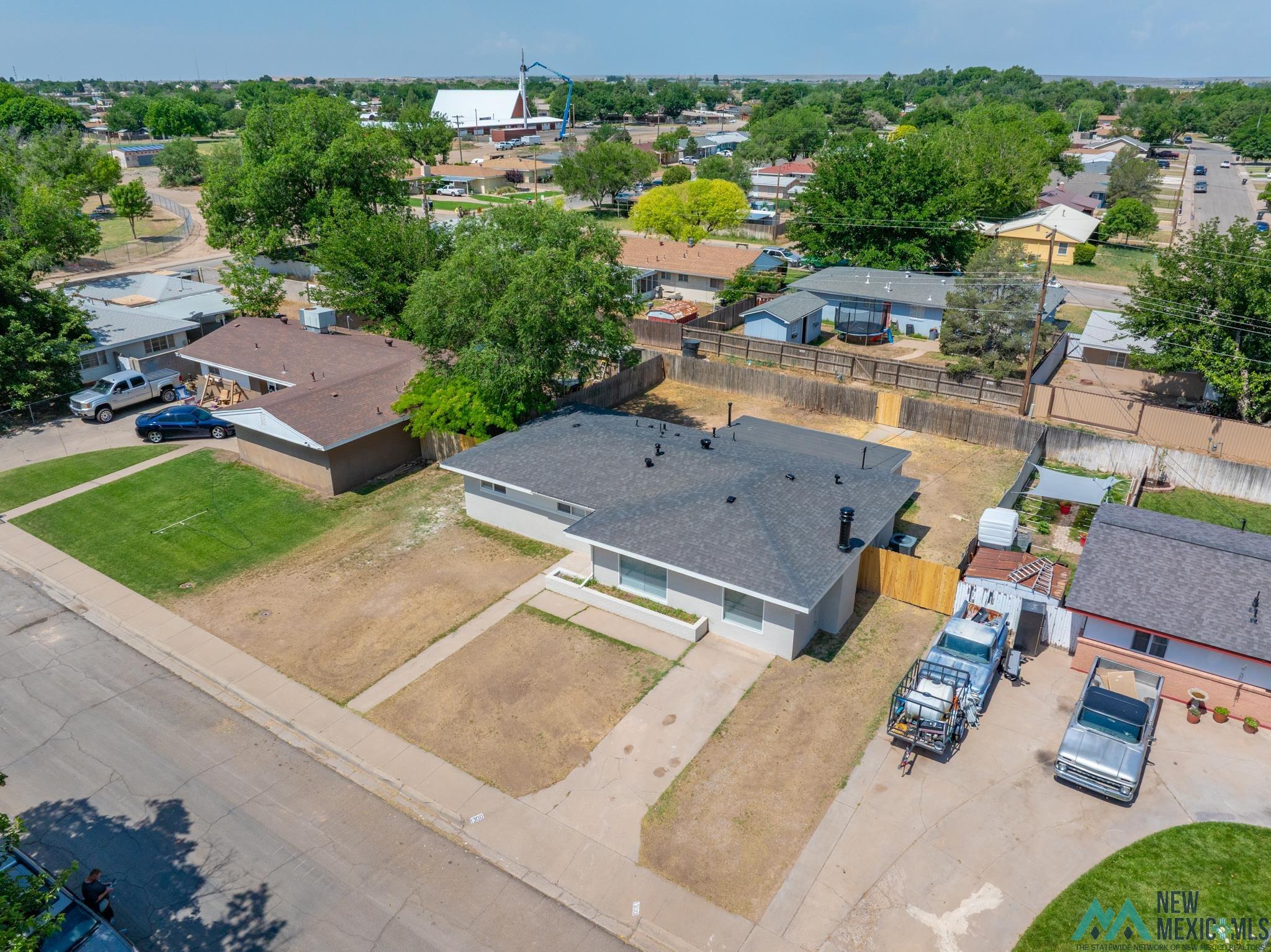 1300 S Michigan Avenue, Roswell, Texas image 10