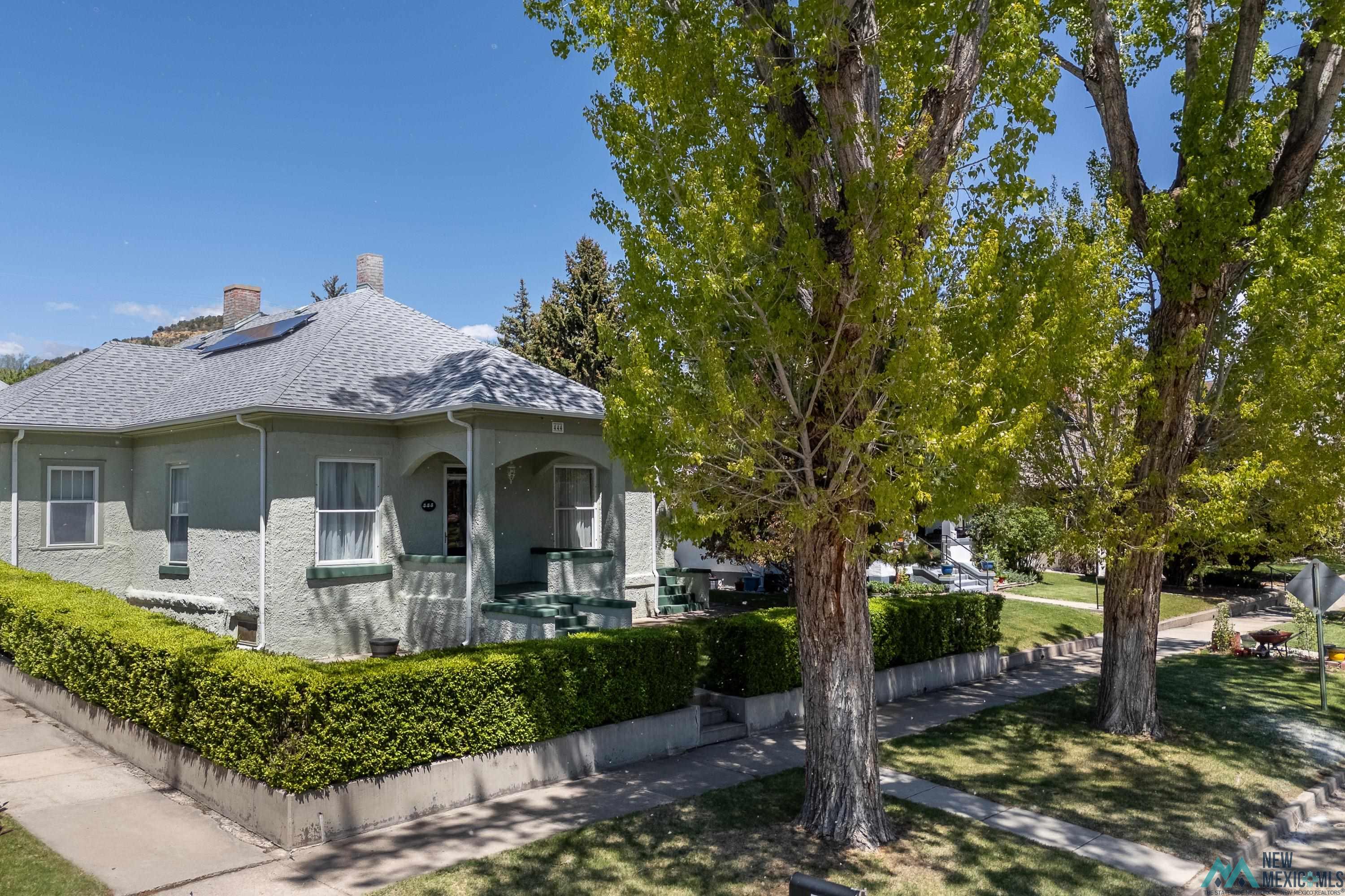 444 S 4th Street, Raton, Texas image 1