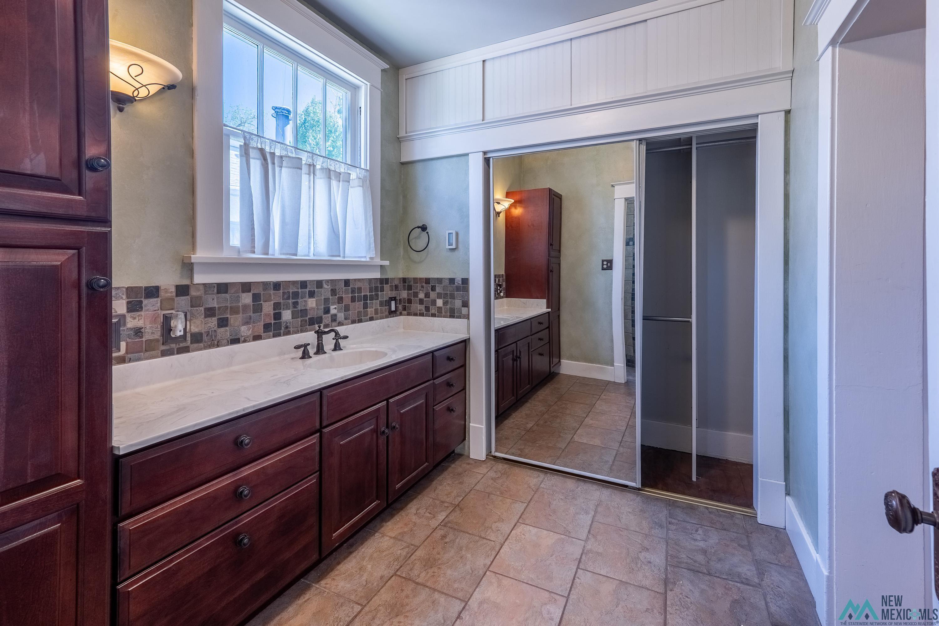 444 S 4th Street, Raton, Texas image 32