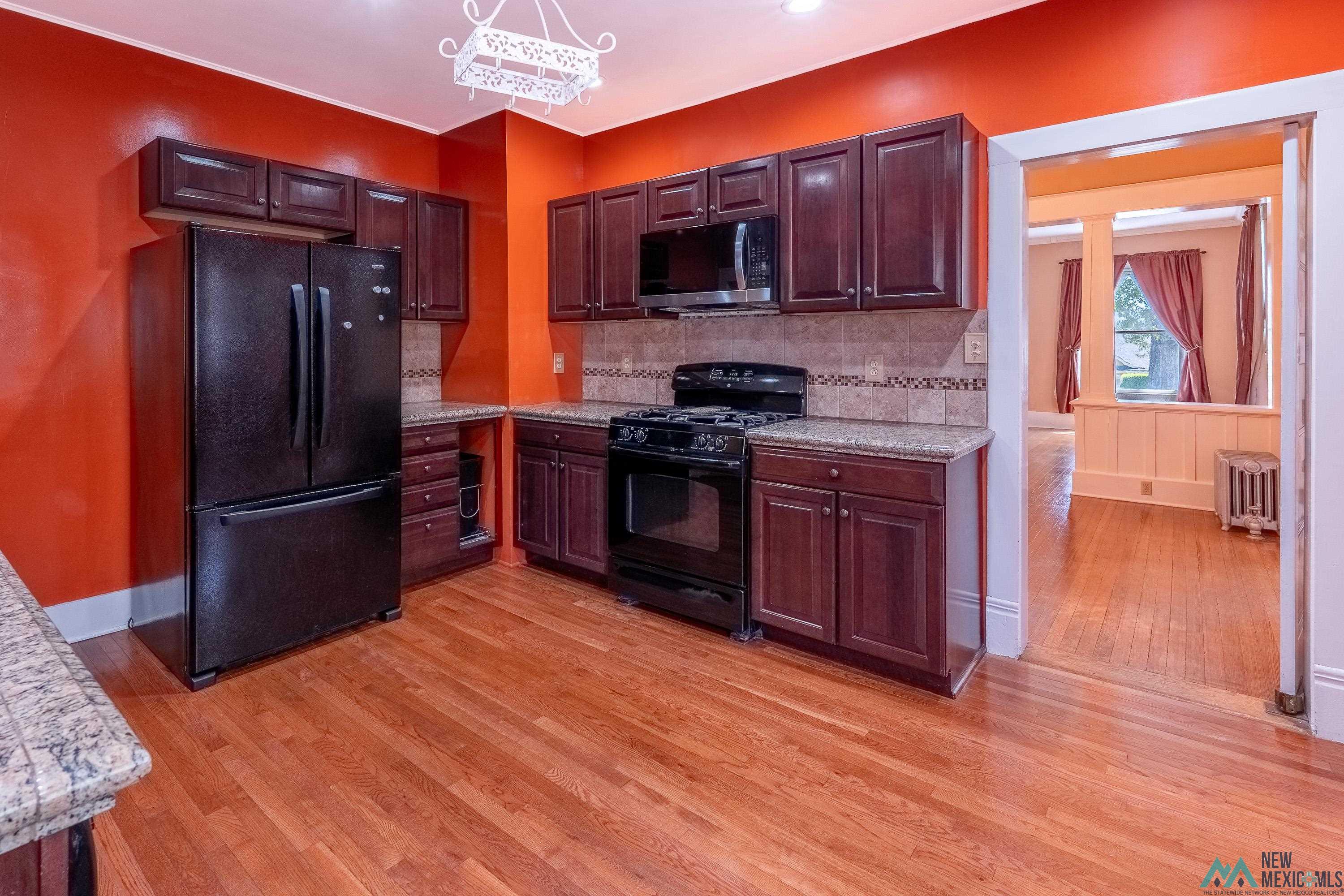 444 S 4th Street, Raton, Texas image 13