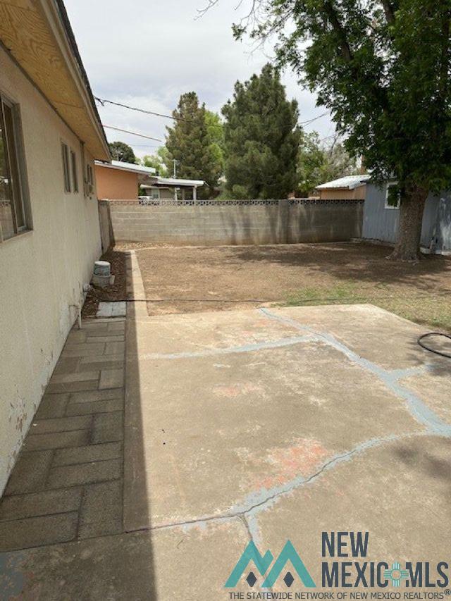 1010 Valverde Street, Carlsbad, Texas image 18