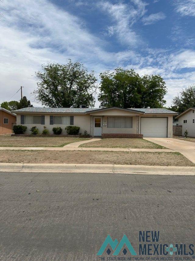 1010 Valverde Street, Carlsbad, Texas image 1