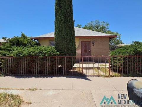 Homes For Sale - 414 S Platinum Street<br/> Deming, NM 88030