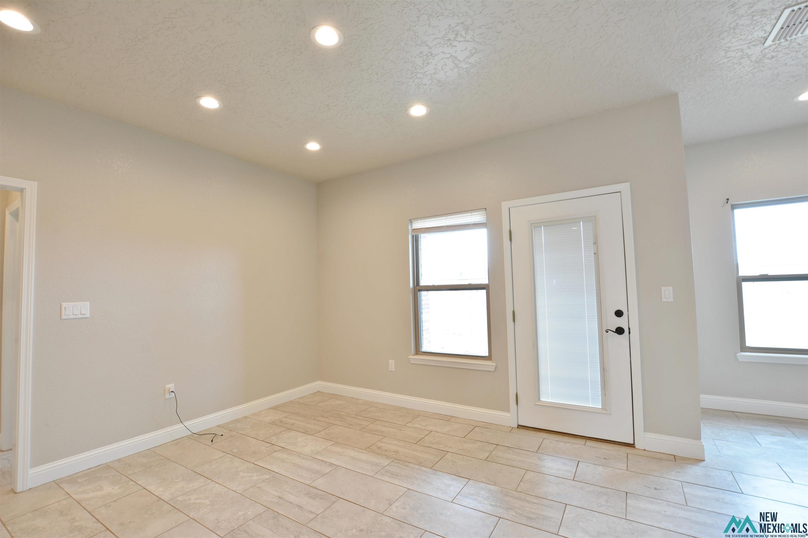 2404 Joes Lane, Clovis, Texas image 4