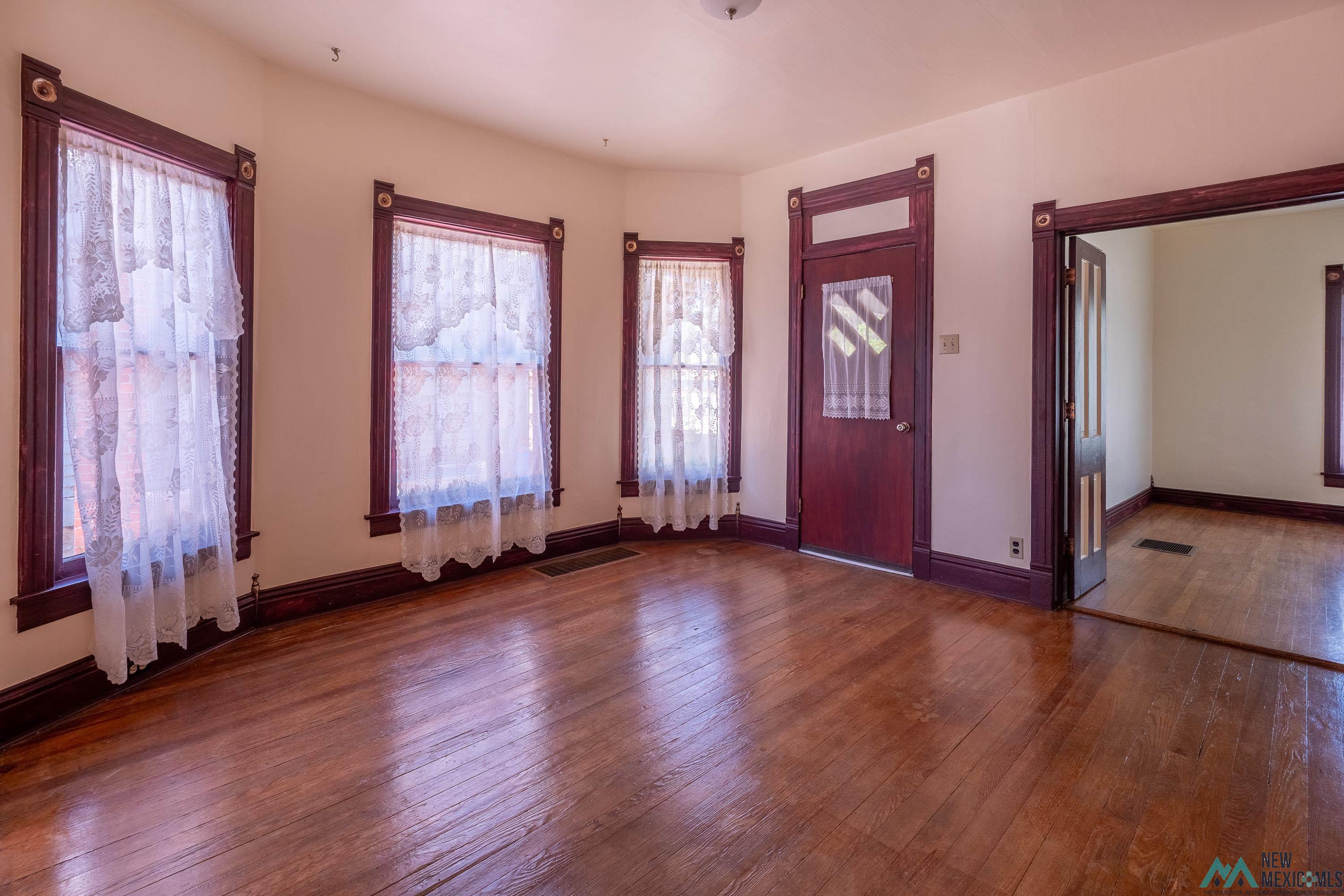 623 S 4th Road, Raton, New Mexico image 8