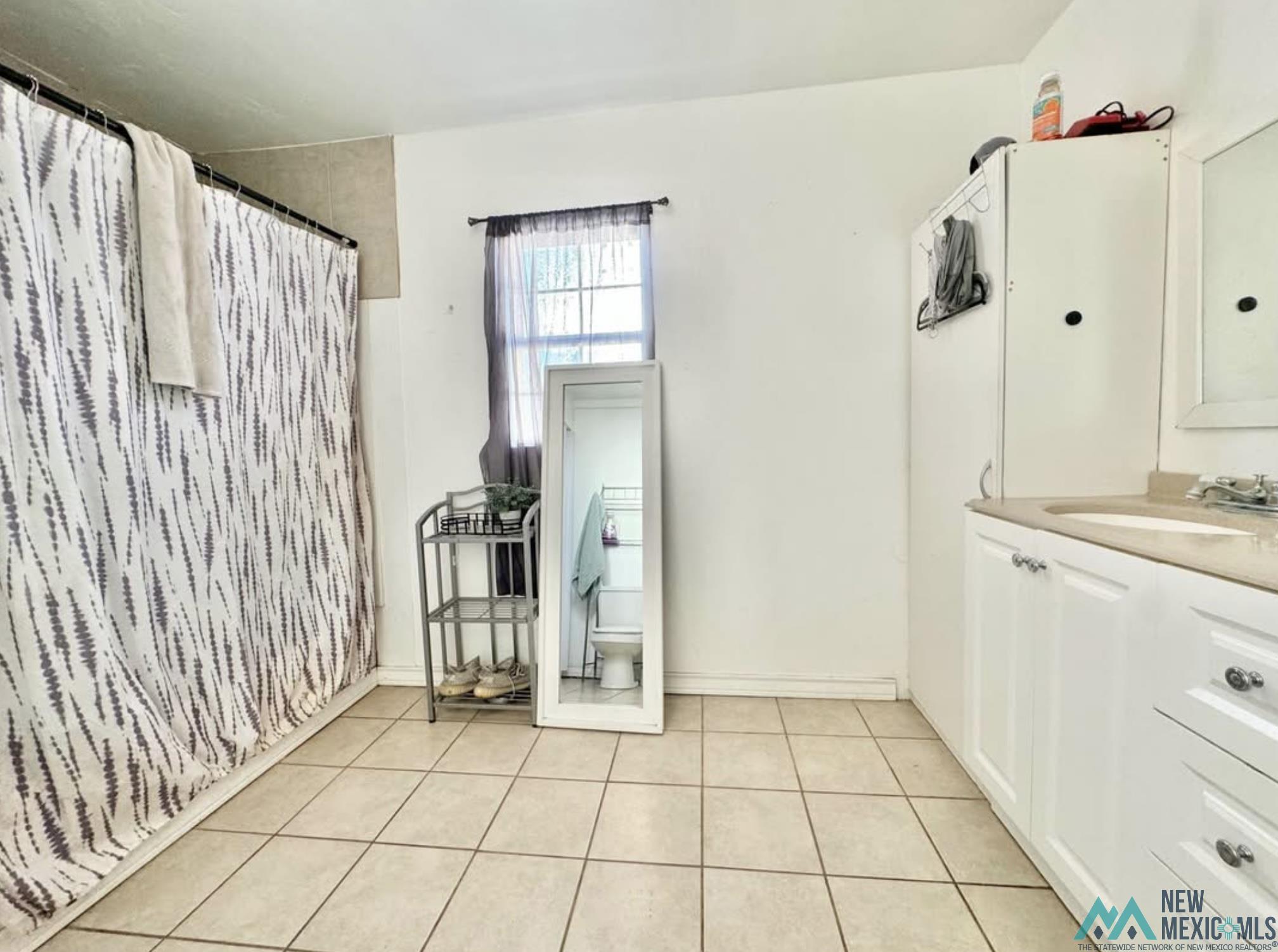 201 Apache Drive, Hobbs, Texas image 7
