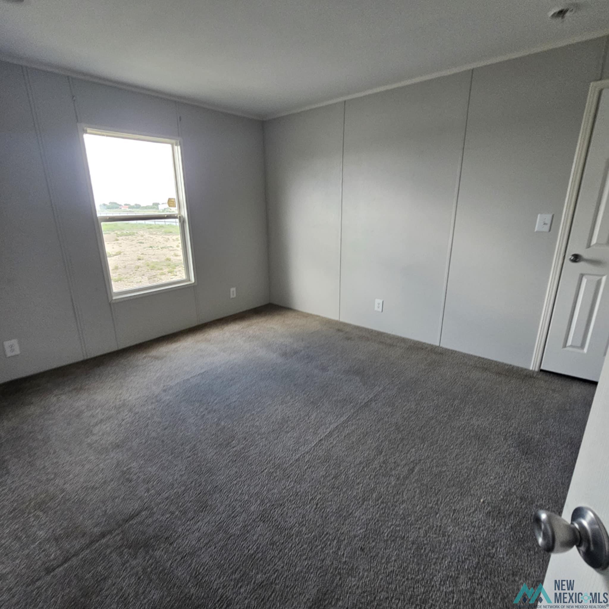 Lovington, New Mexico 88260, United States, 4 Bedrooms Bedrooms, ,2 BathroomsBathrooms,Residential,Pending,181380