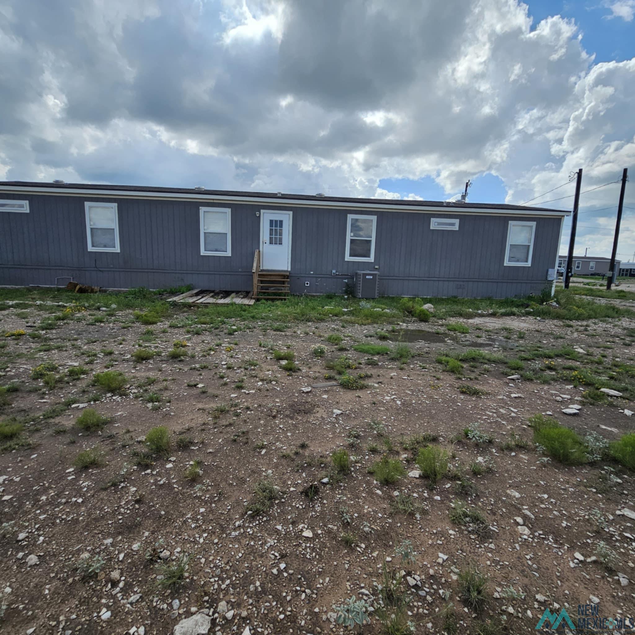 Lovington, New Mexico 88260, United States, 4 Bedrooms Bedrooms, ,2 BathroomsBathrooms,Residential,Pending,181380