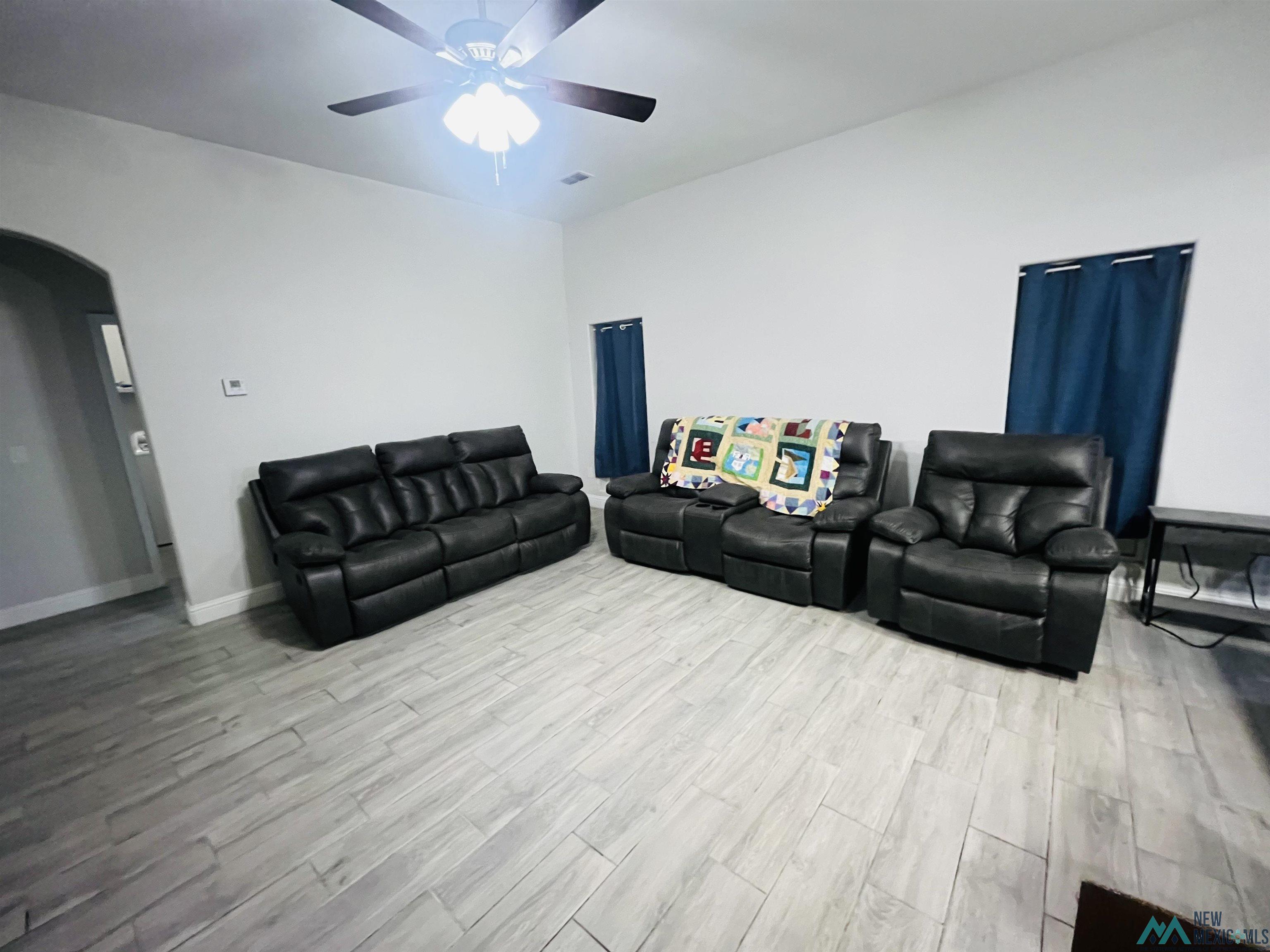 4226 N Backstretch Street, Hobbs, Texas image 3