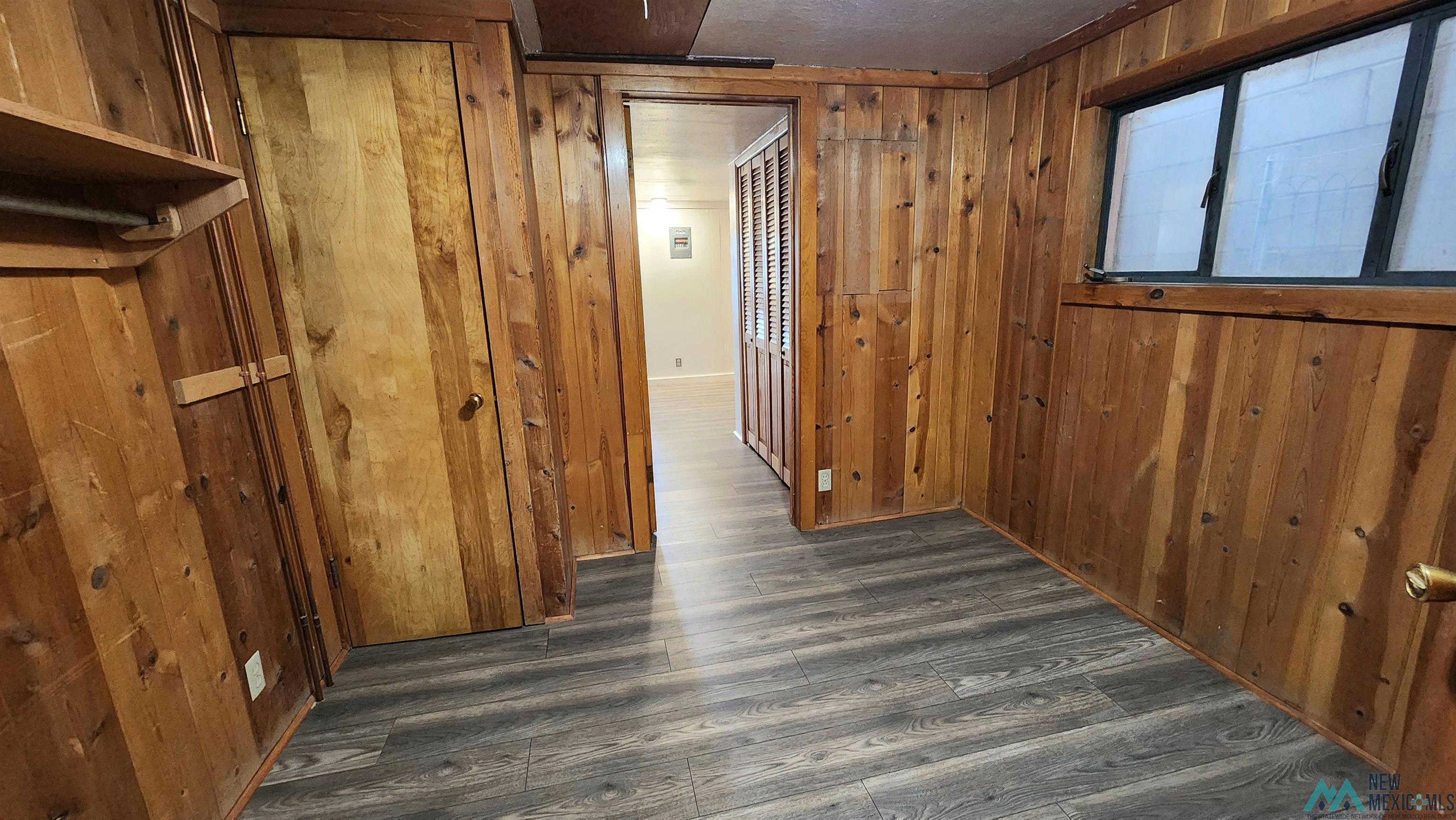 900 E Hill Avenue, Gallup, Texas image 25
