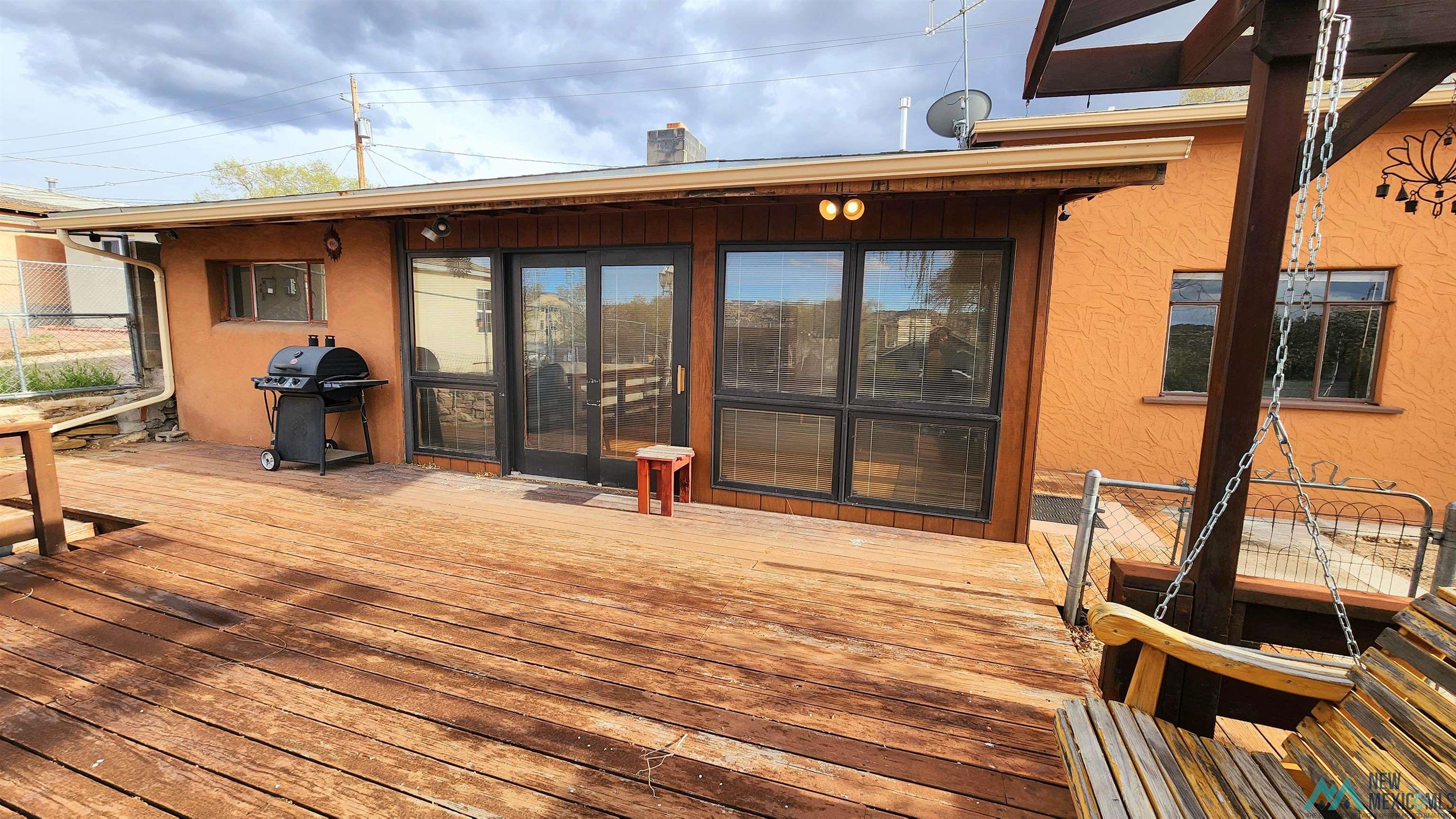 900 E Hill Avenue, Gallup, Texas image 6