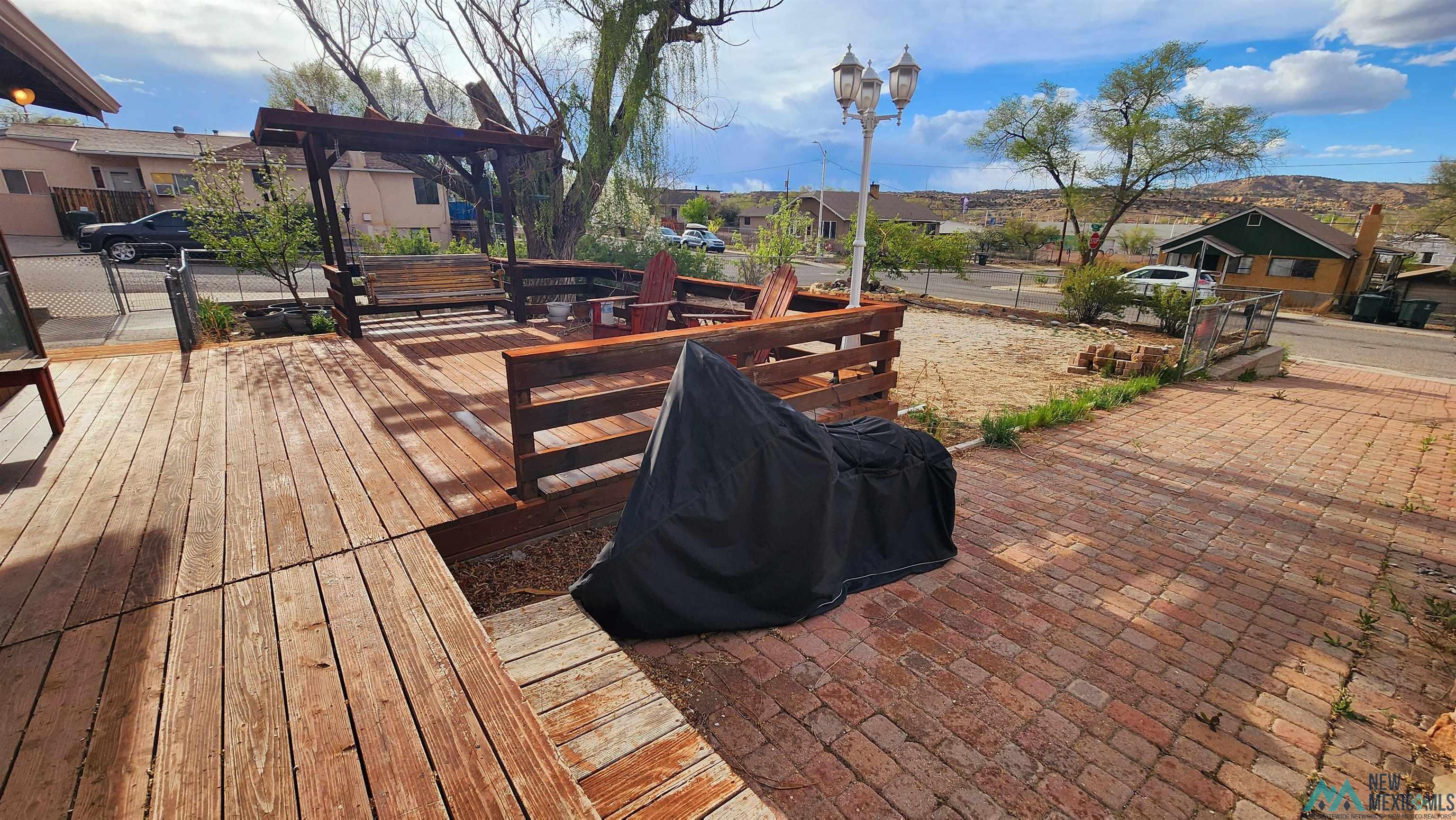 900 E Hill Avenue, Gallup, Texas image 4