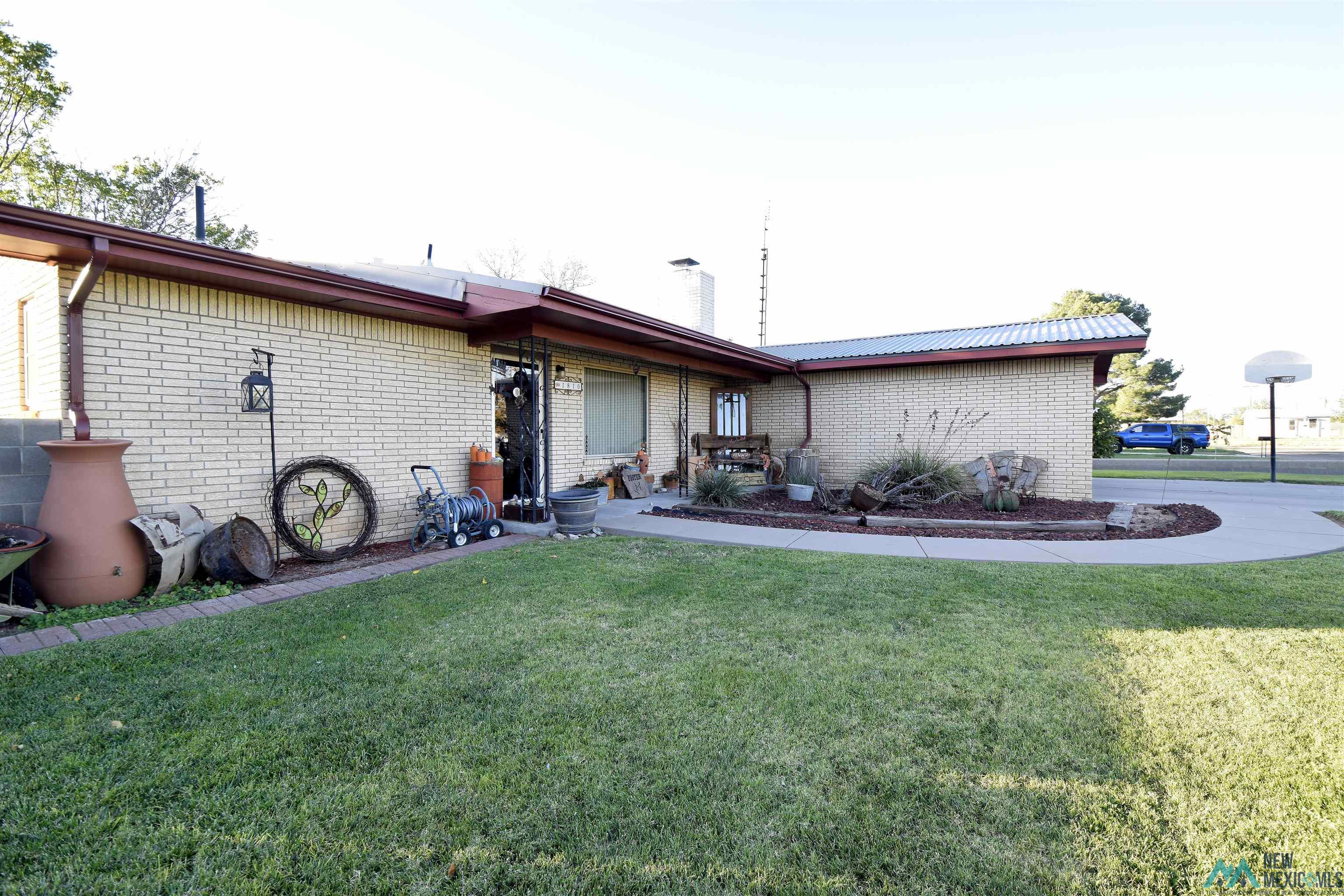 1810 S Main Place, Portales, Texas image 4