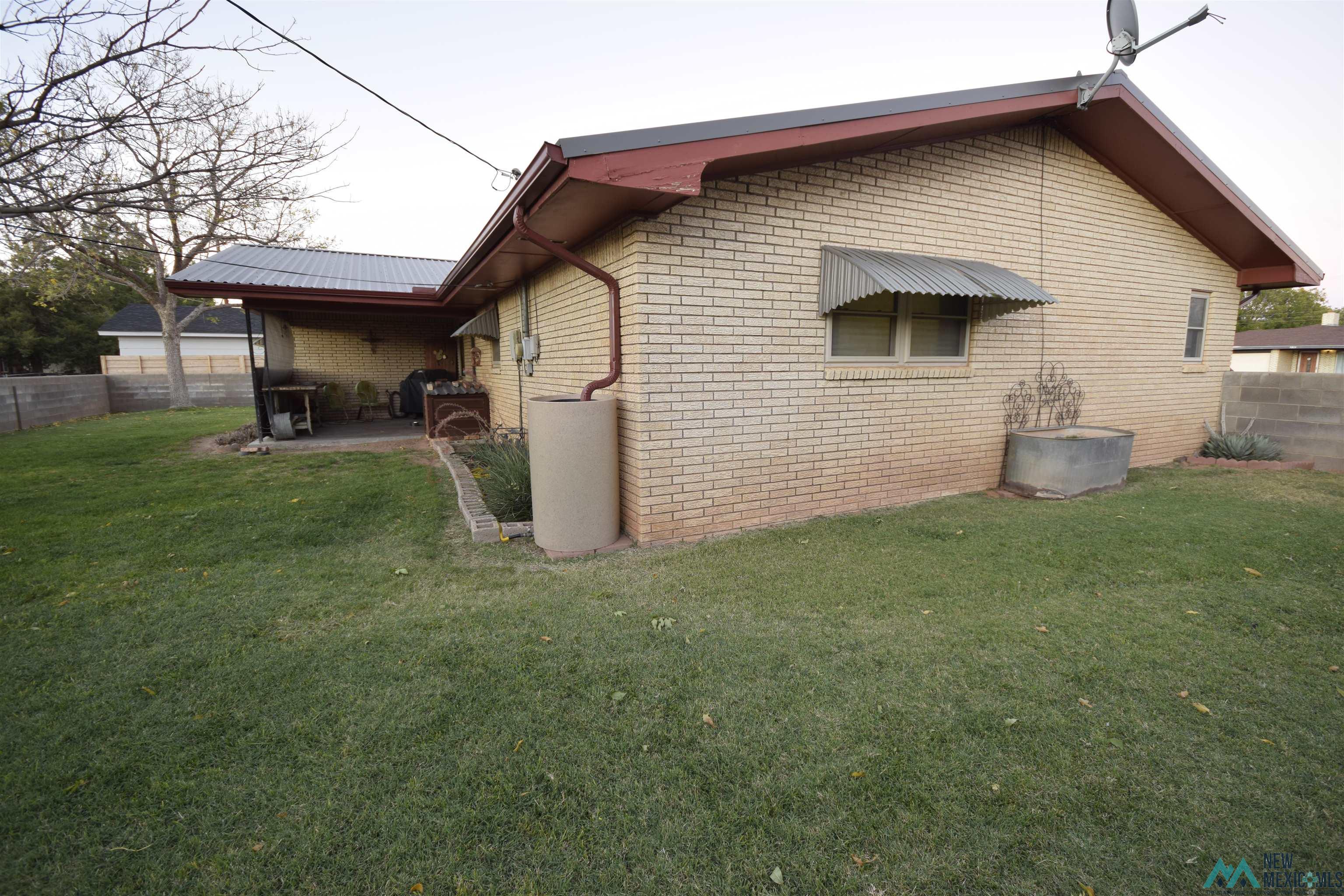 1810 S Main Place, Portales, Texas image 9