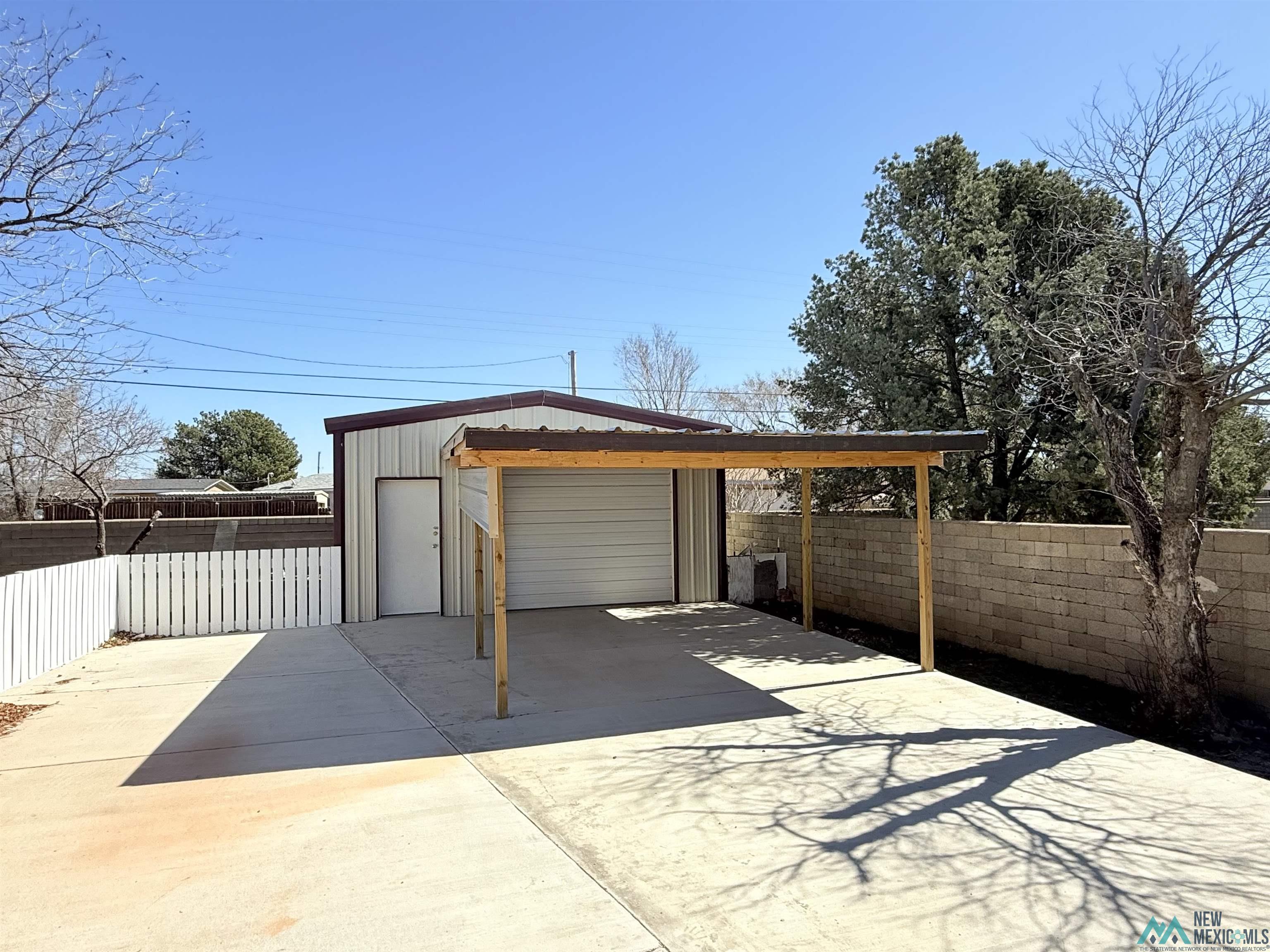 2601 Wallace Street, Clovis, Ohio image 3