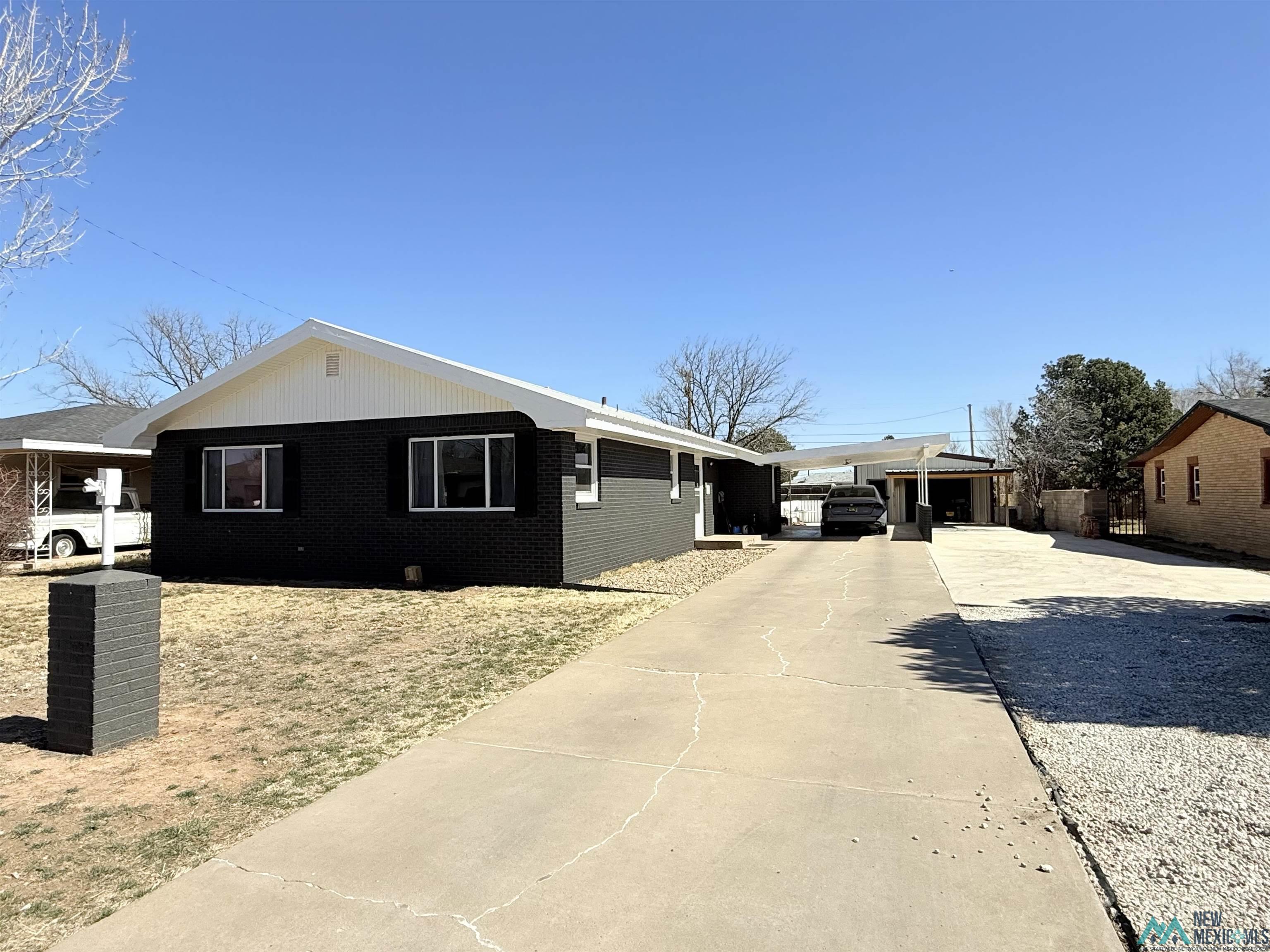 2601 Wallace Street, Clovis, Ohio image 2