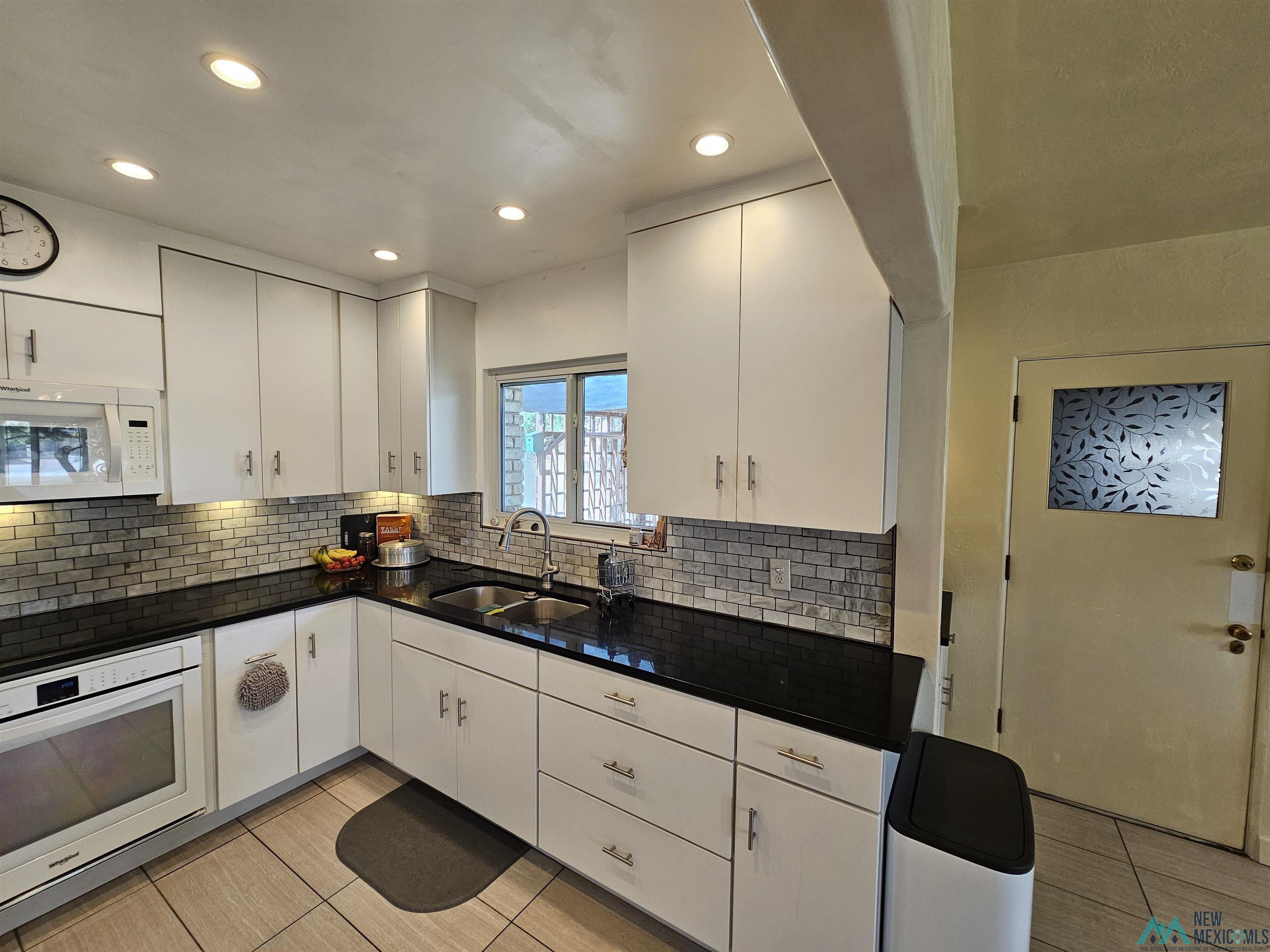 1131 Tracy Place, Carlsbad, Texas image 9