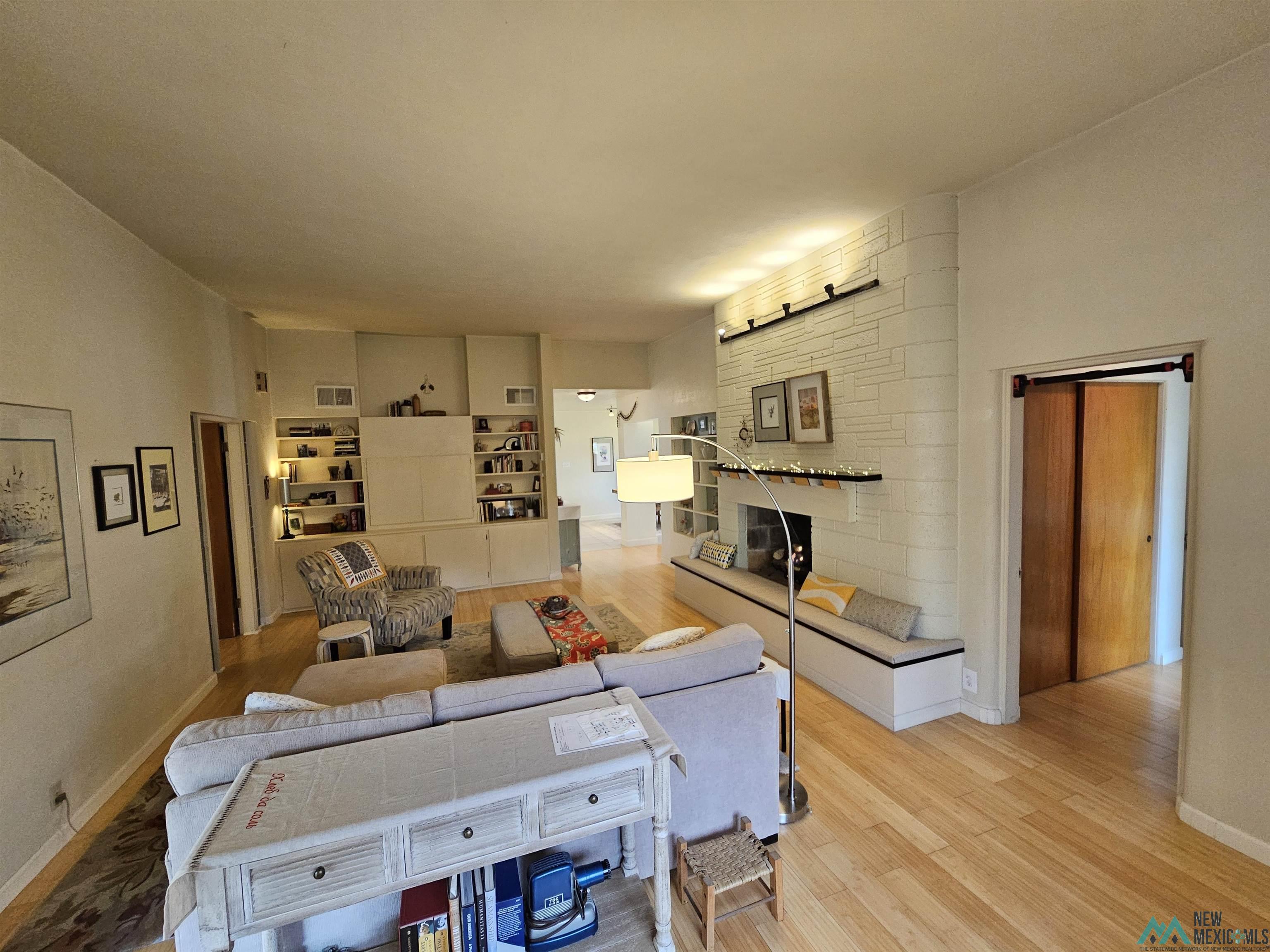 1131 Tracy Place, Carlsbad, Texas image 11