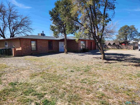 Homes For Sale - 405 Godfrey Avenue<br/> Belen, NM 87002