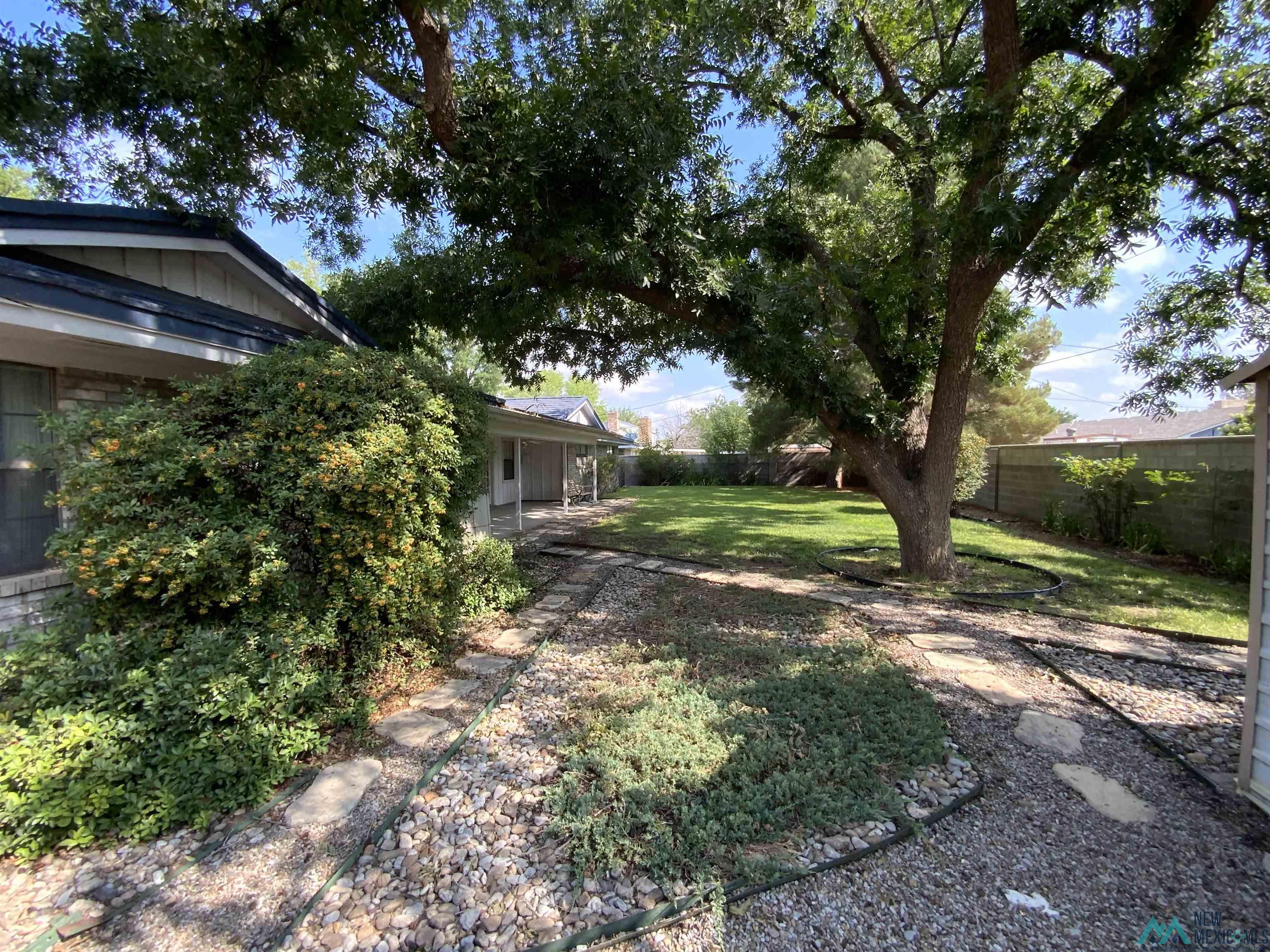 Roswell, New Mexico 88201, United States, 4 Bedrooms Bedrooms, ,2 BathroomsBathrooms,Residential,Active,201344