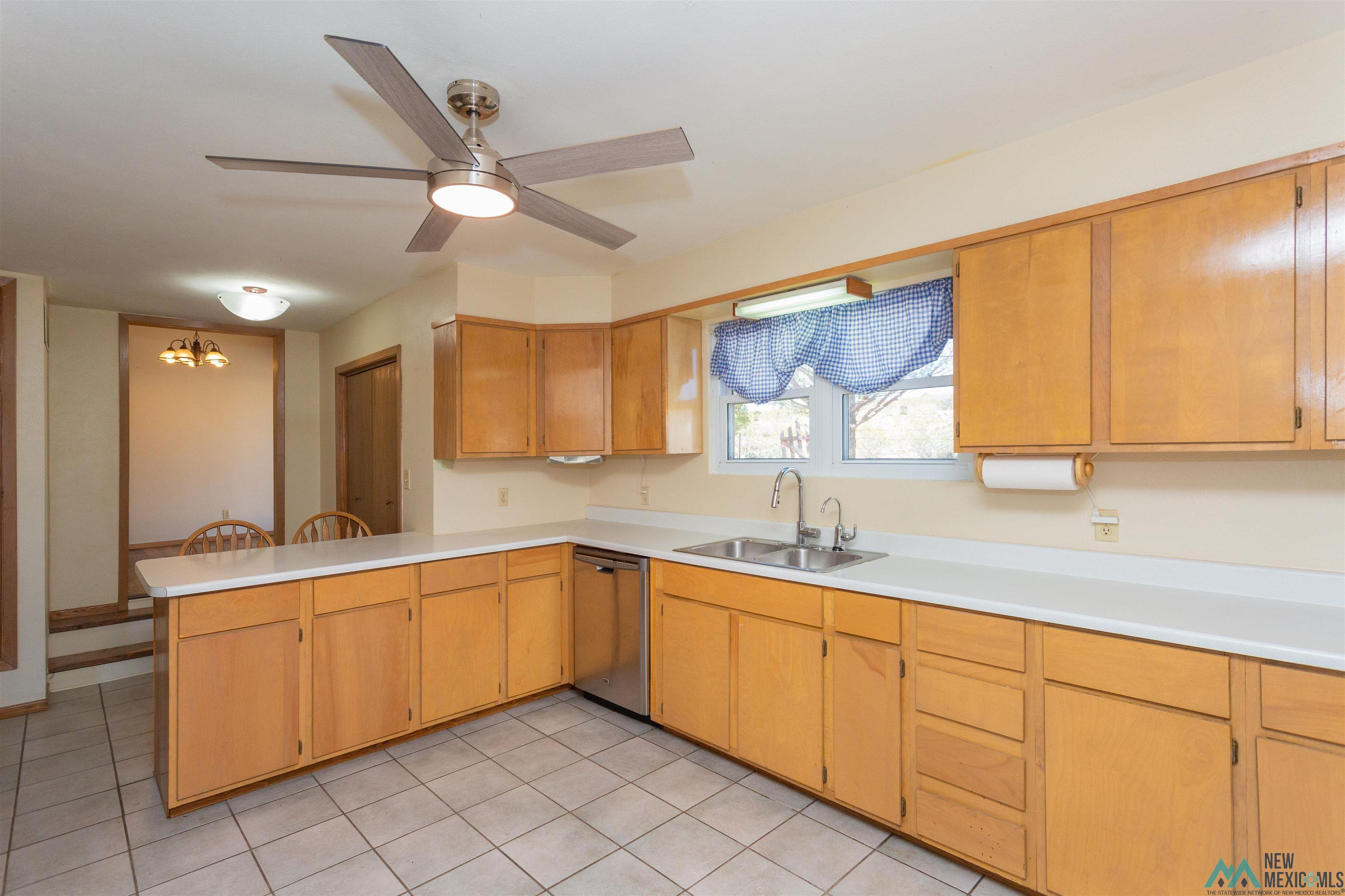 5703 W 2nd Street, Roswell, New Mexico image 10