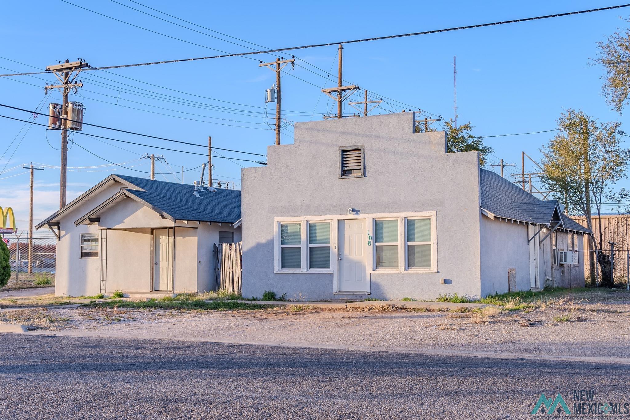 108/110 W 13th Street, Clovis, New Mexico image 1