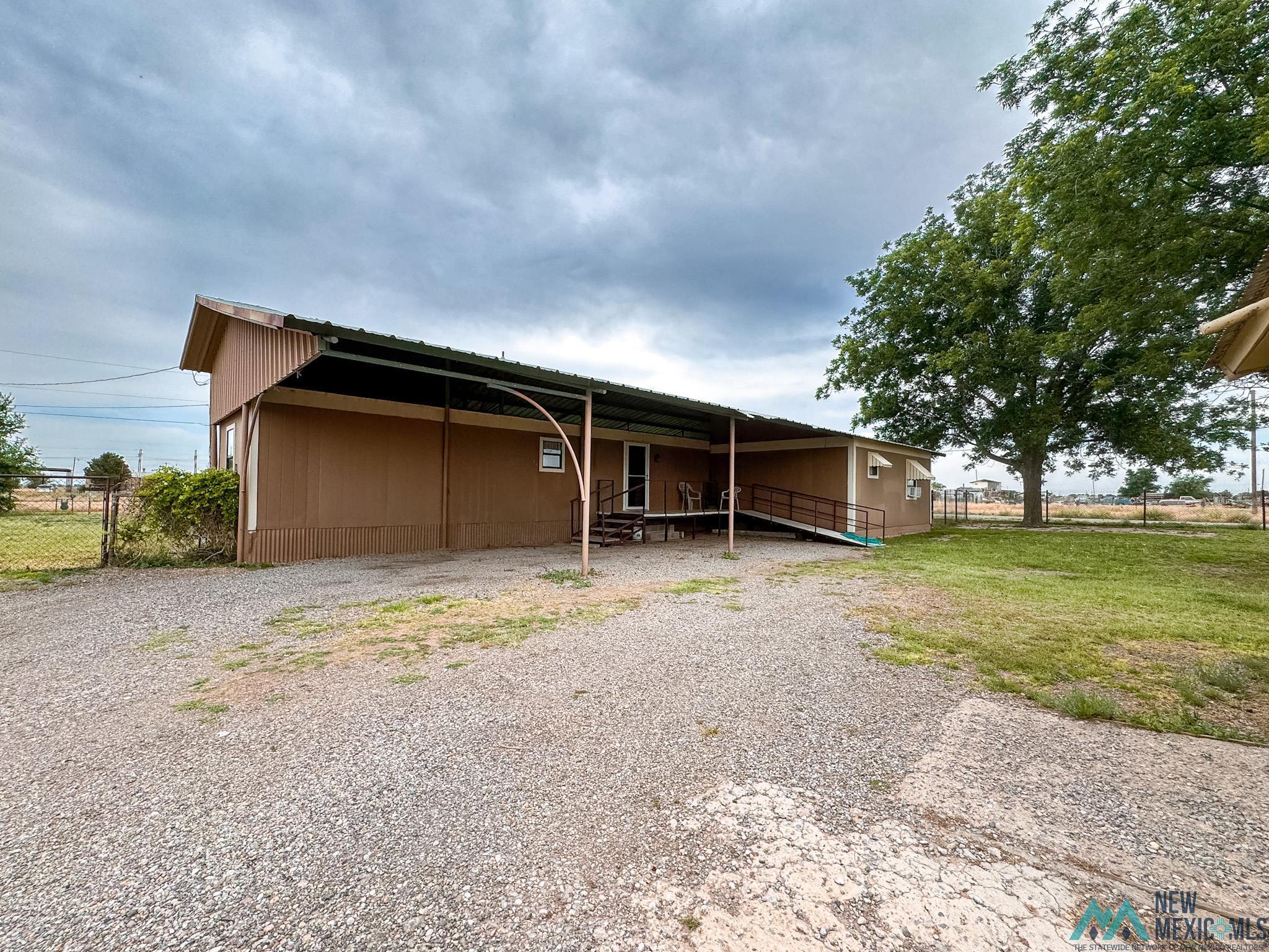 343 Tee Pan Street, Roswell, Texas image 3