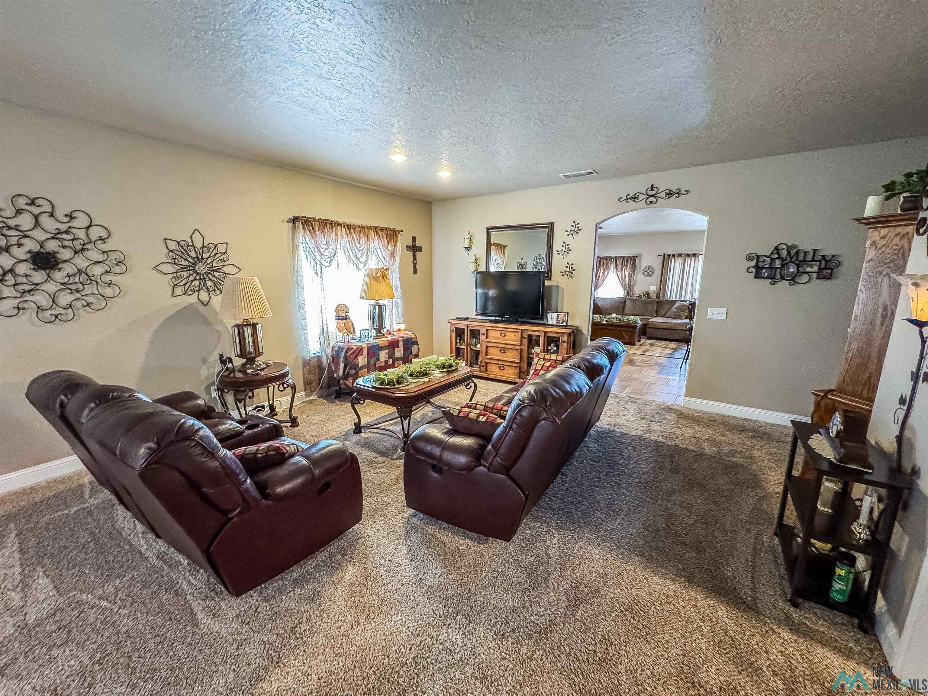 2001 N Homestead Drive, Hobbs, New Mexico image 4