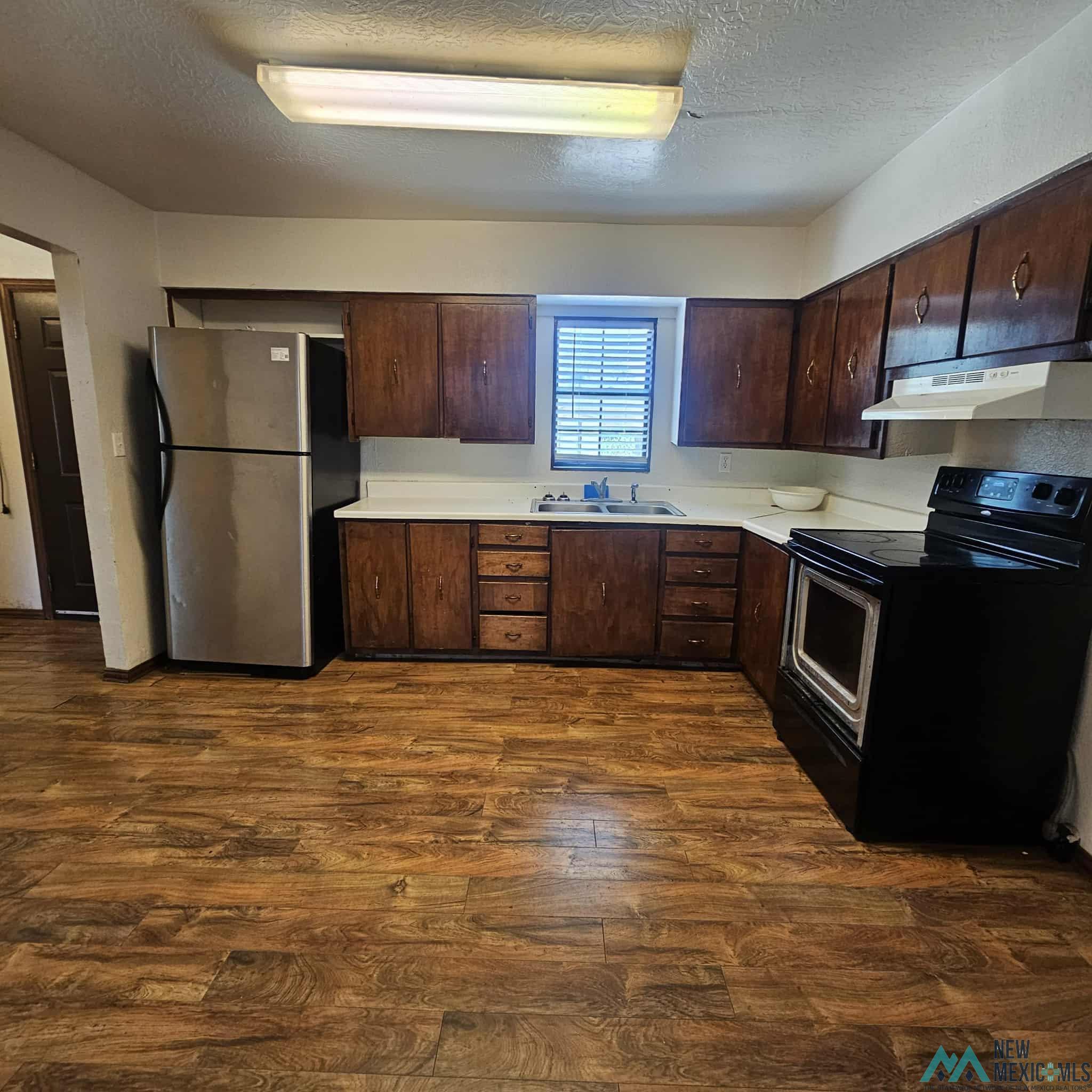 Portales, New Mexico 88130, United States, 3 Bedrooms Bedrooms, ,1 BathroomBathrooms,Residential,Active,204774