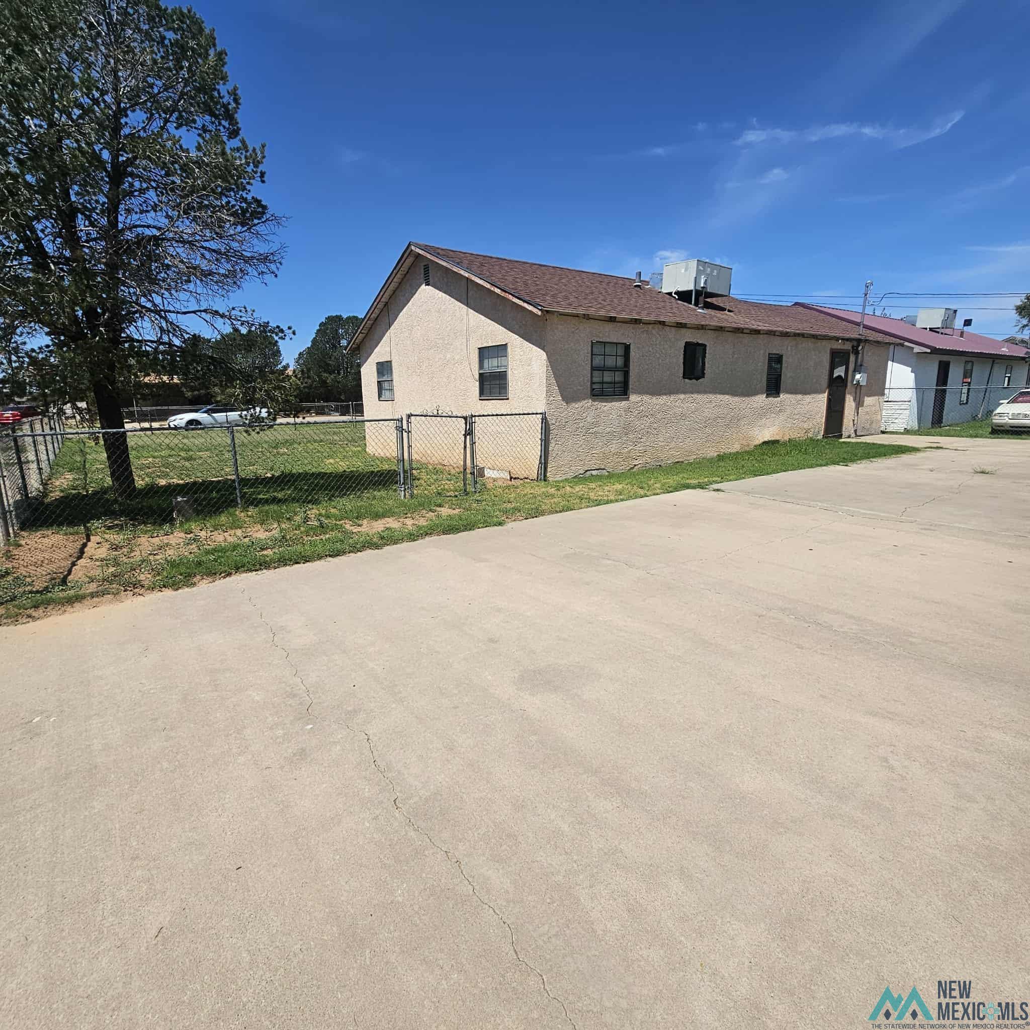 Portales, New Mexico 88130, United States, 3 Bedrooms Bedrooms, ,1 BathroomBathrooms,Residential,Active,204774