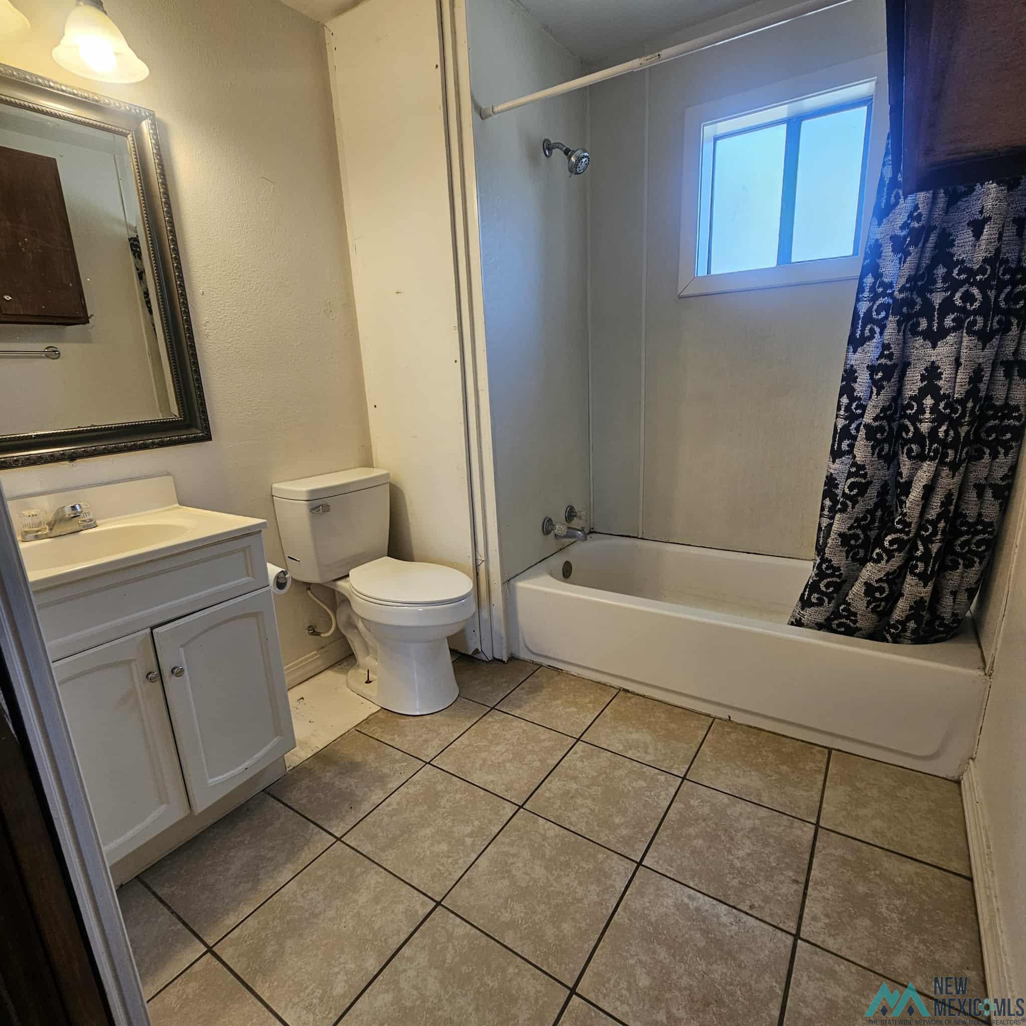 Portales, New Mexico 88130, United States, 3 Bedrooms Bedrooms, ,1 BathroomBathrooms,Residential,Active,204774