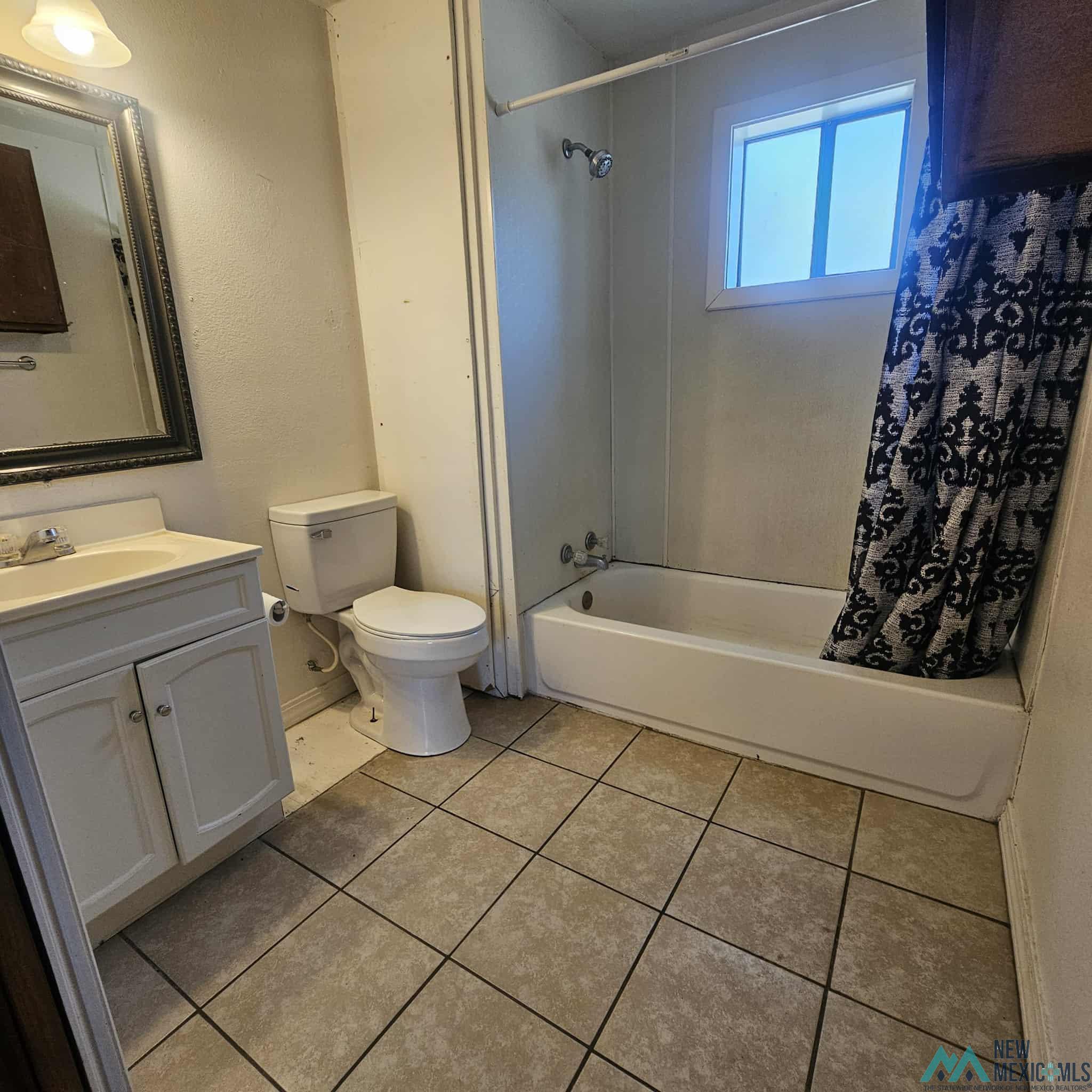 Portales, New Mexico 88130, United States, 3 Bedrooms Bedrooms, ,1 BathroomBathrooms,Residential,Active,204774