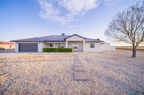 Homes For Sale - 2203 Miller Road<br/> Eddy County, Carlsbad, NM 88220