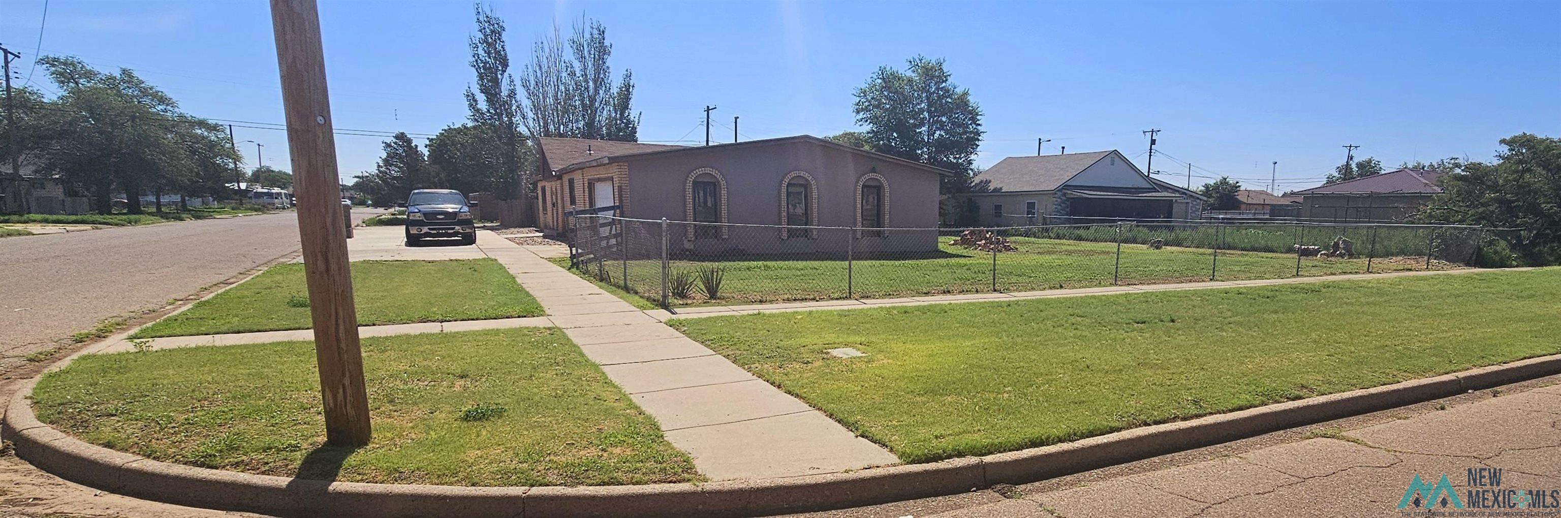 915 W 5th Street, Clovis, New Mexico image 3