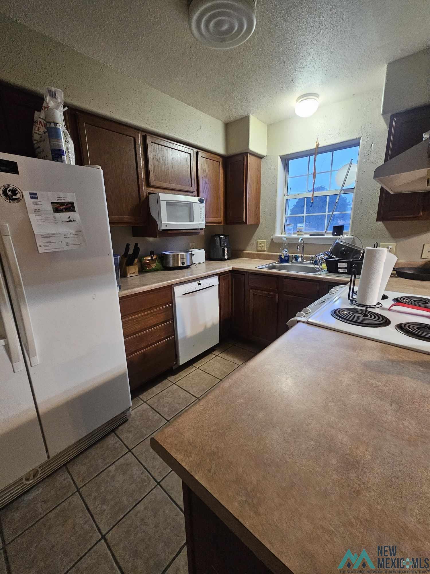 Clovis, New Mexico 88101, United States, 3 Bedrooms Bedrooms, ,2 BathroomsBathrooms,Residential,Pending,66011